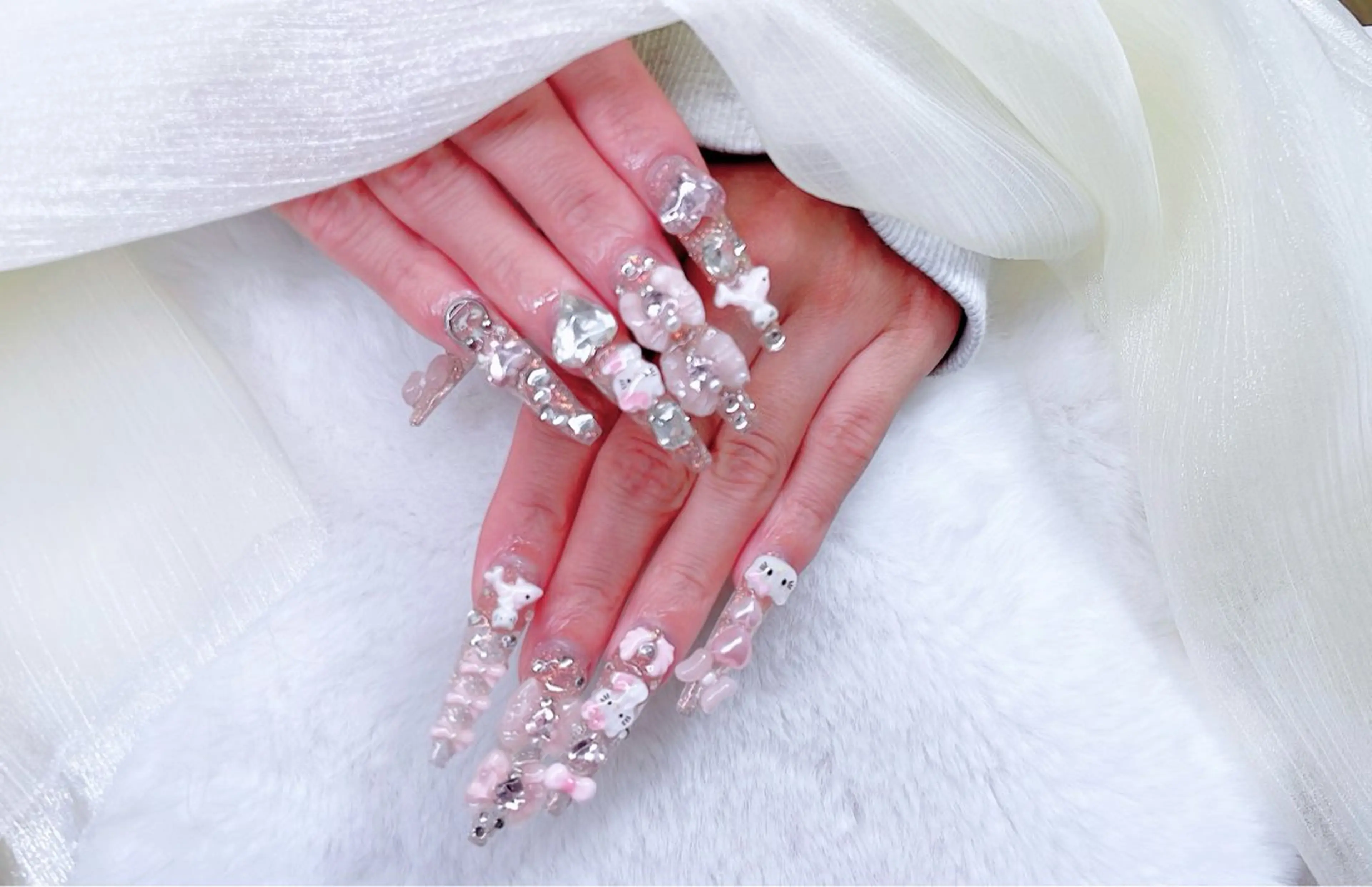 ネイル アニマル柄 チークネイル 成人式 フラッシュネイル フットネイル ハンドネイル 長さだし/持込/ ins風ネイル/Umのネイルデザイン