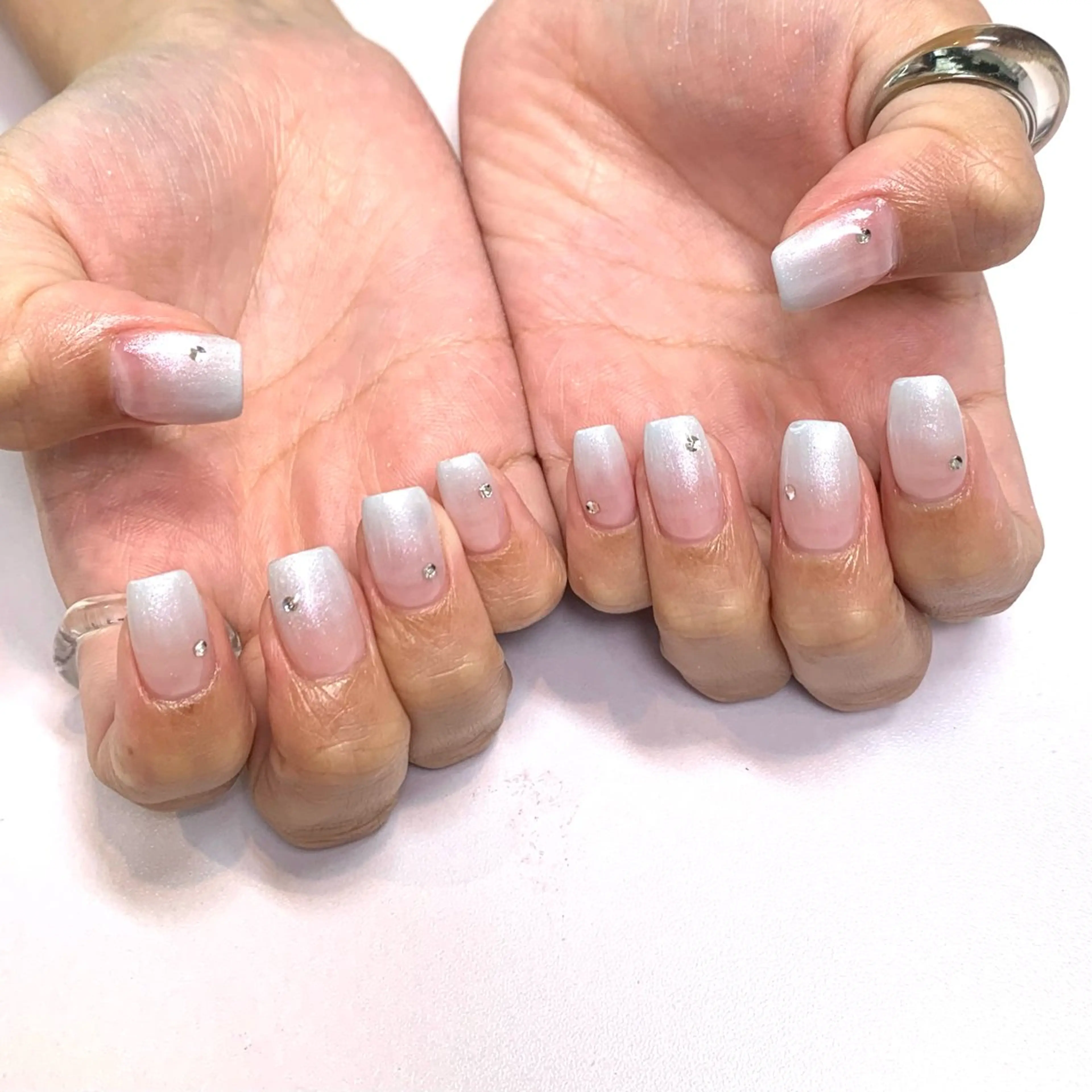 ネイル ストーンネイル Zen ✞✟RIO✞✟のネイルデザイン