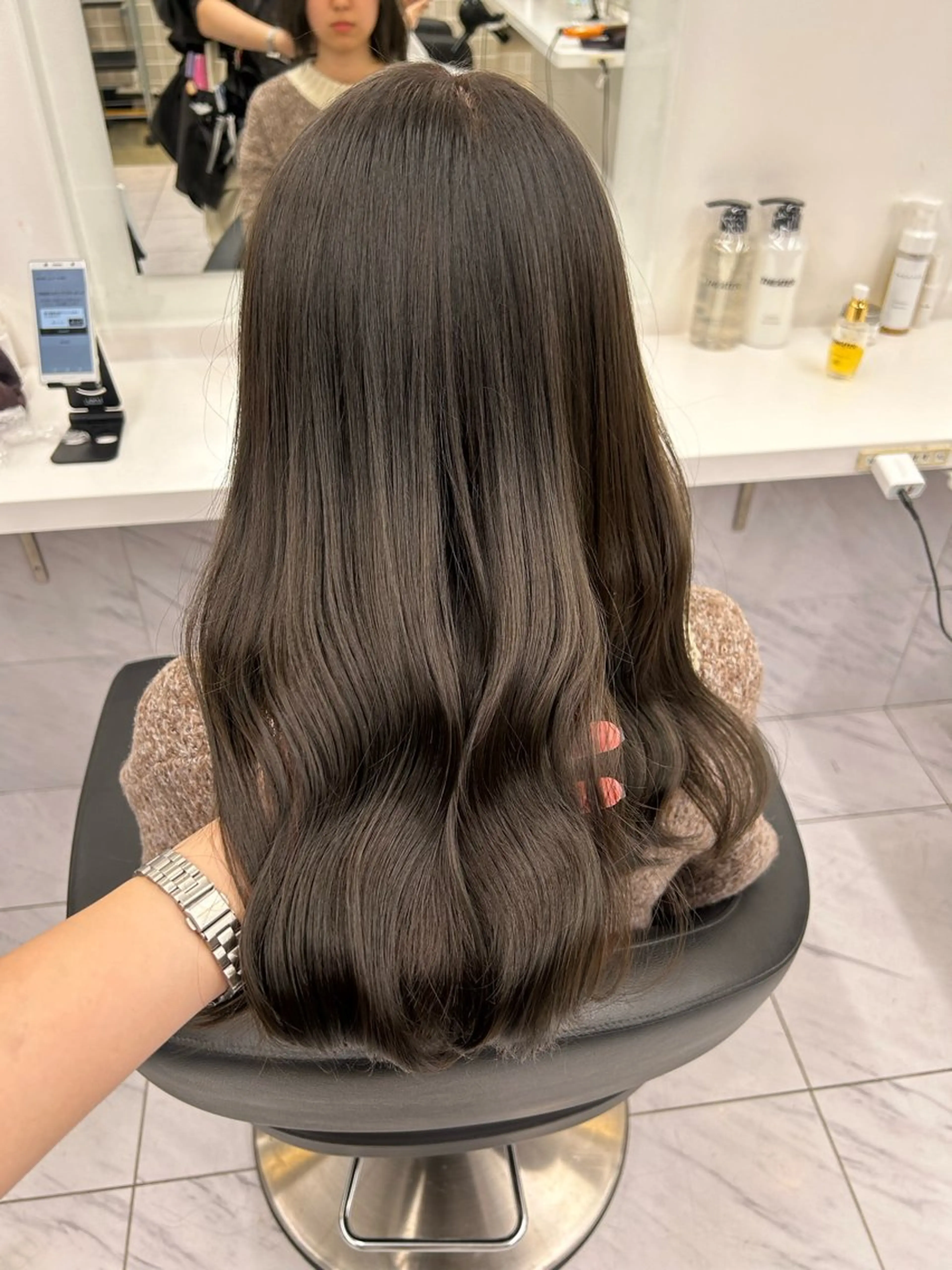 カラー 透明感ベージュ🤎 ナチュラルレイヤーのヘアスタイル