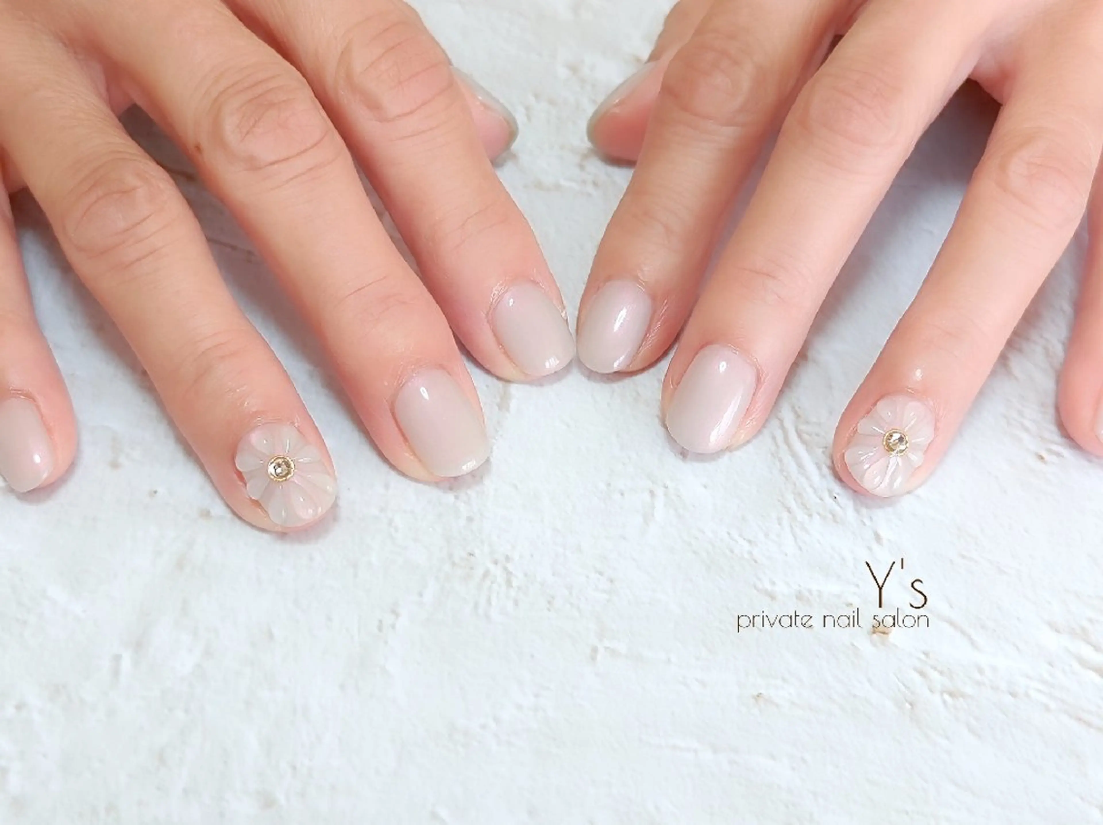 ネイル ハンドネイル YUMI NAGAI  のネイルデザイン