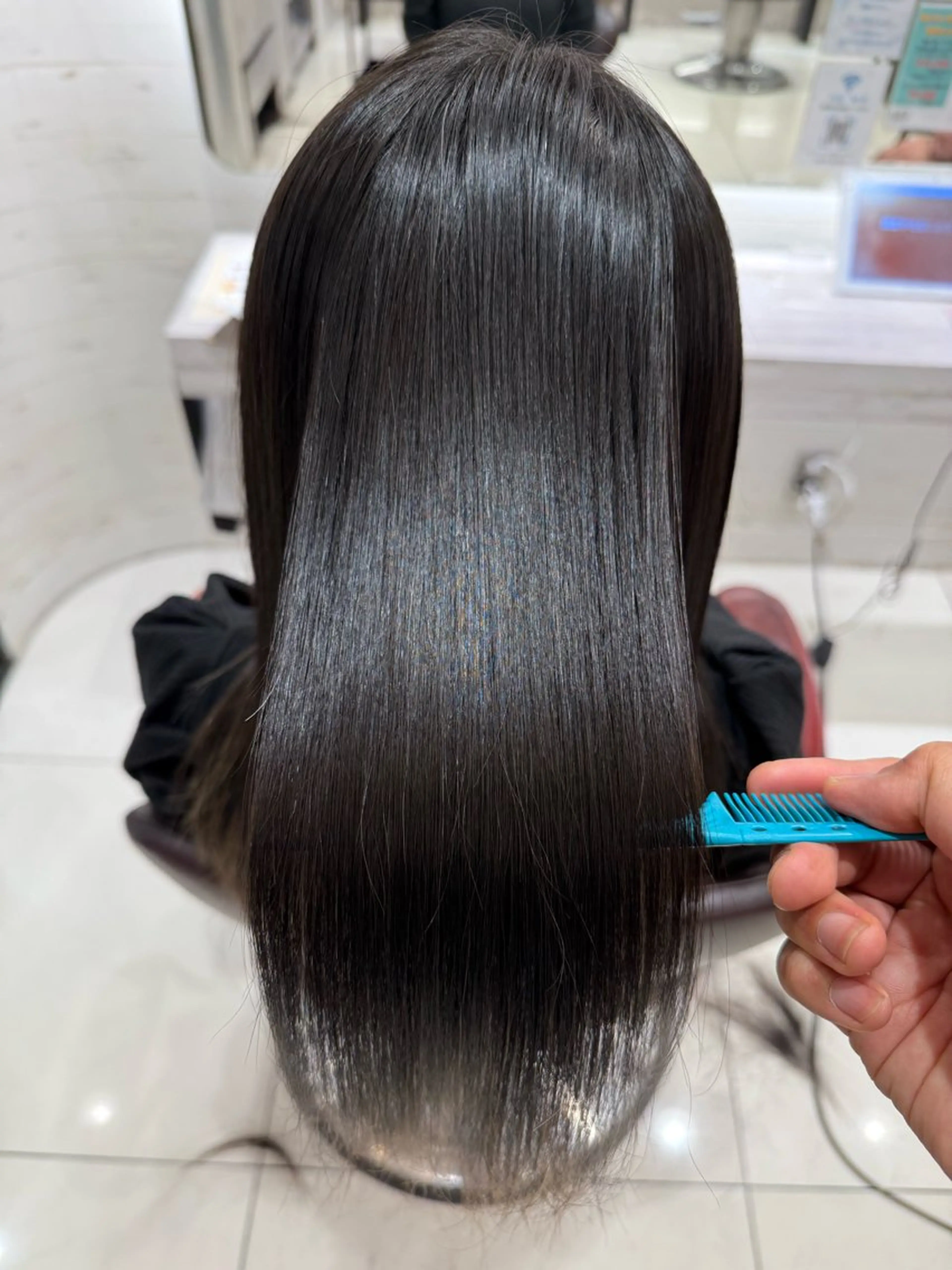 セミロング パーマ カット 縮毛矯正 トリートメント EARTH 山﨑龍馬のヘアスタイル