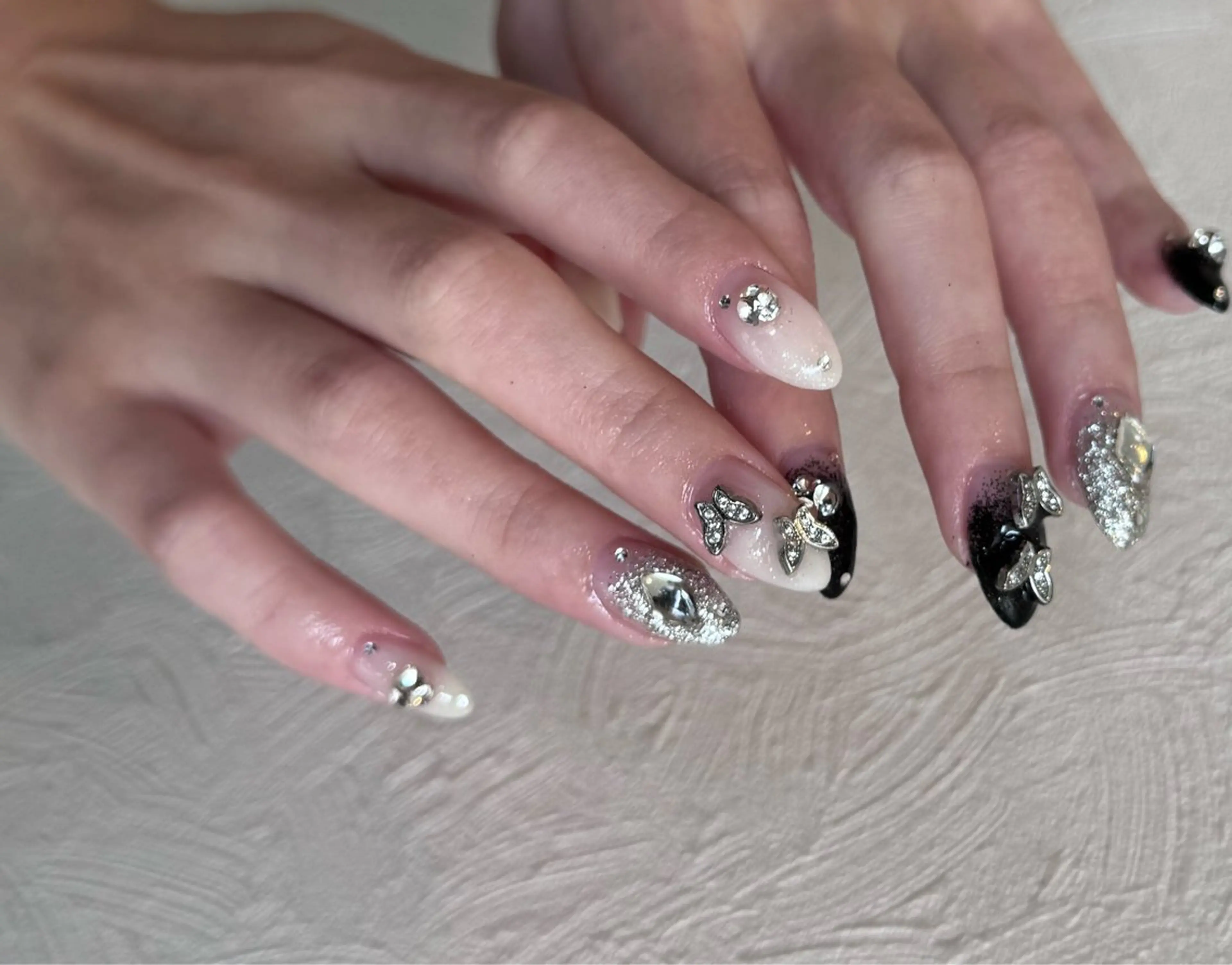 ネイル フレンチネイル 韓国ネイル マグネットネイル メンズネイル ニュアンスネイル ハンドネイル GRANDE大須 Cecil💜のネイルデザイン