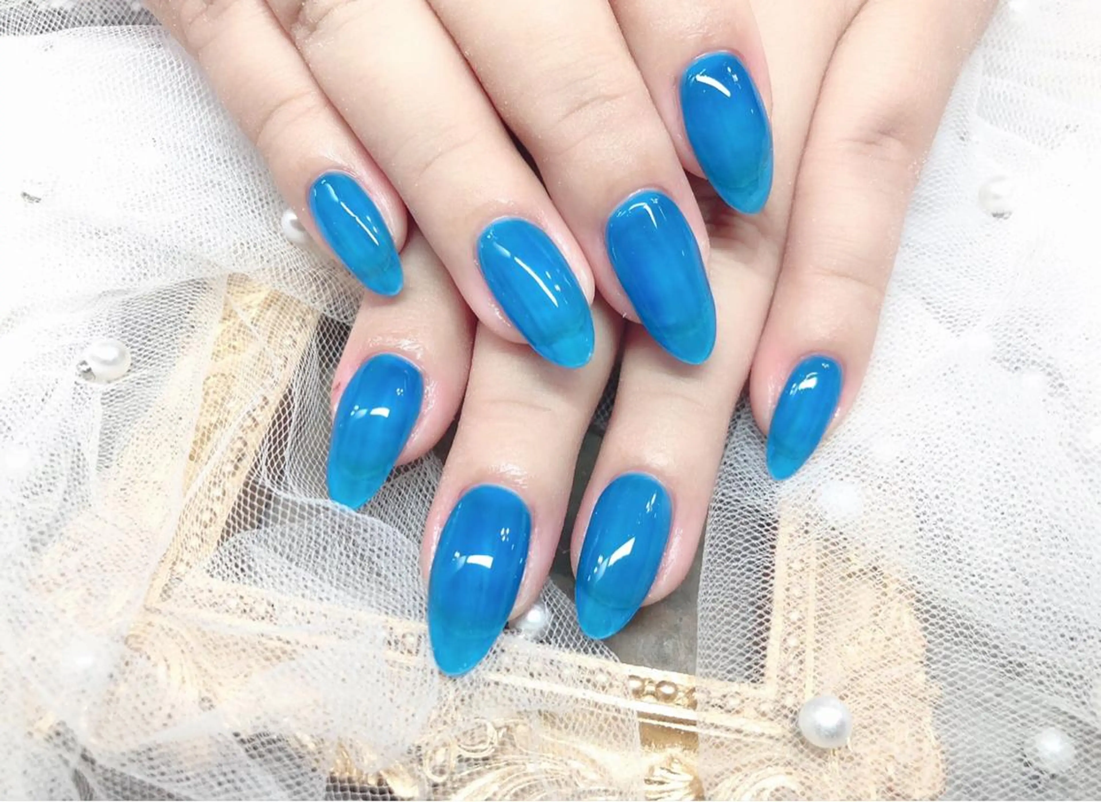 ネイル ハンドネイル マジックミラー所属・マジック ミラーのネイルデザイン