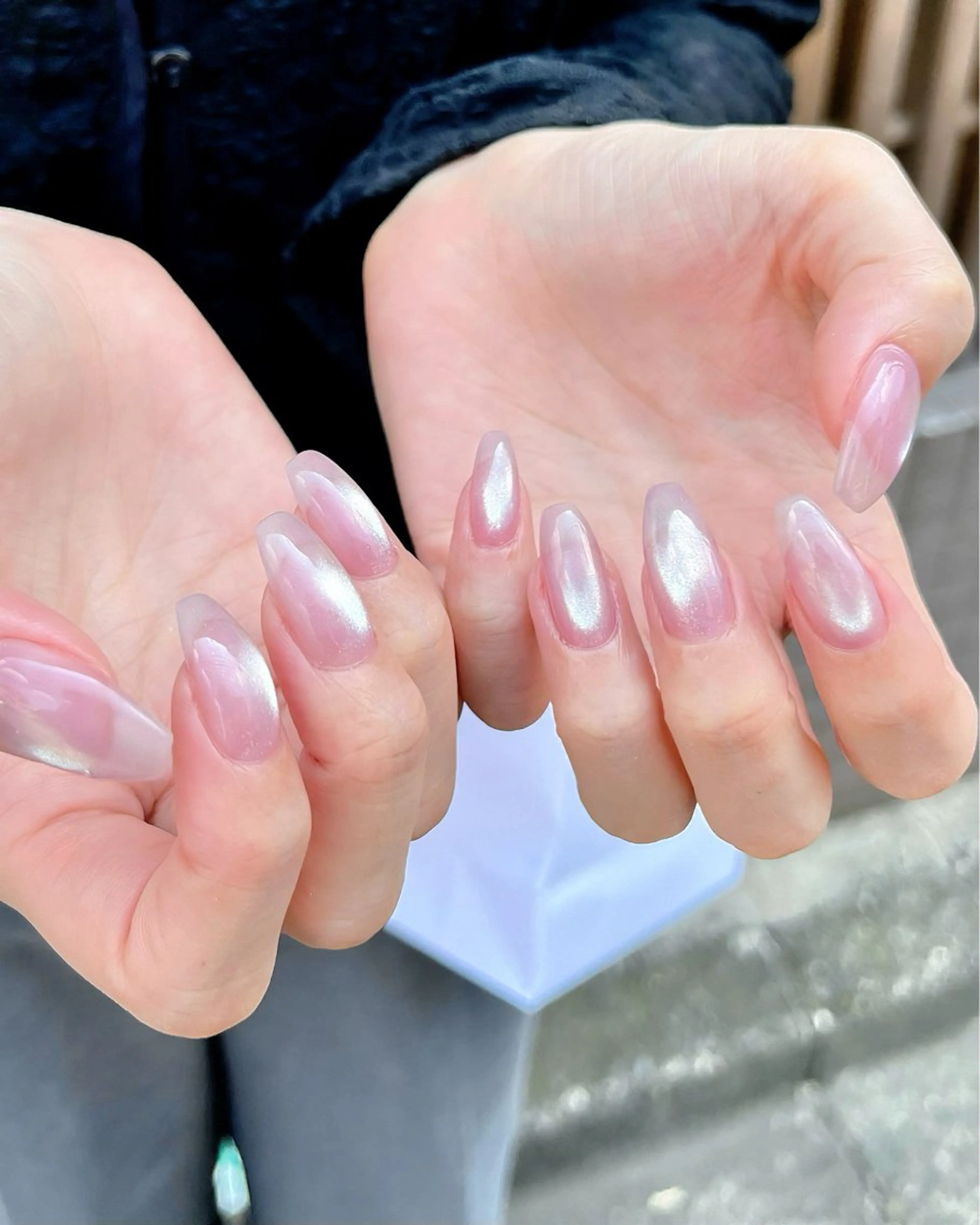 ネイル 氷ネイル・うるうるネイル マグネットネイル ピンク シンプルネイル ハンドネイル ハンドケア 🎀NAIL🎀 AI🪄︎︎◝✩のネイルデザイン