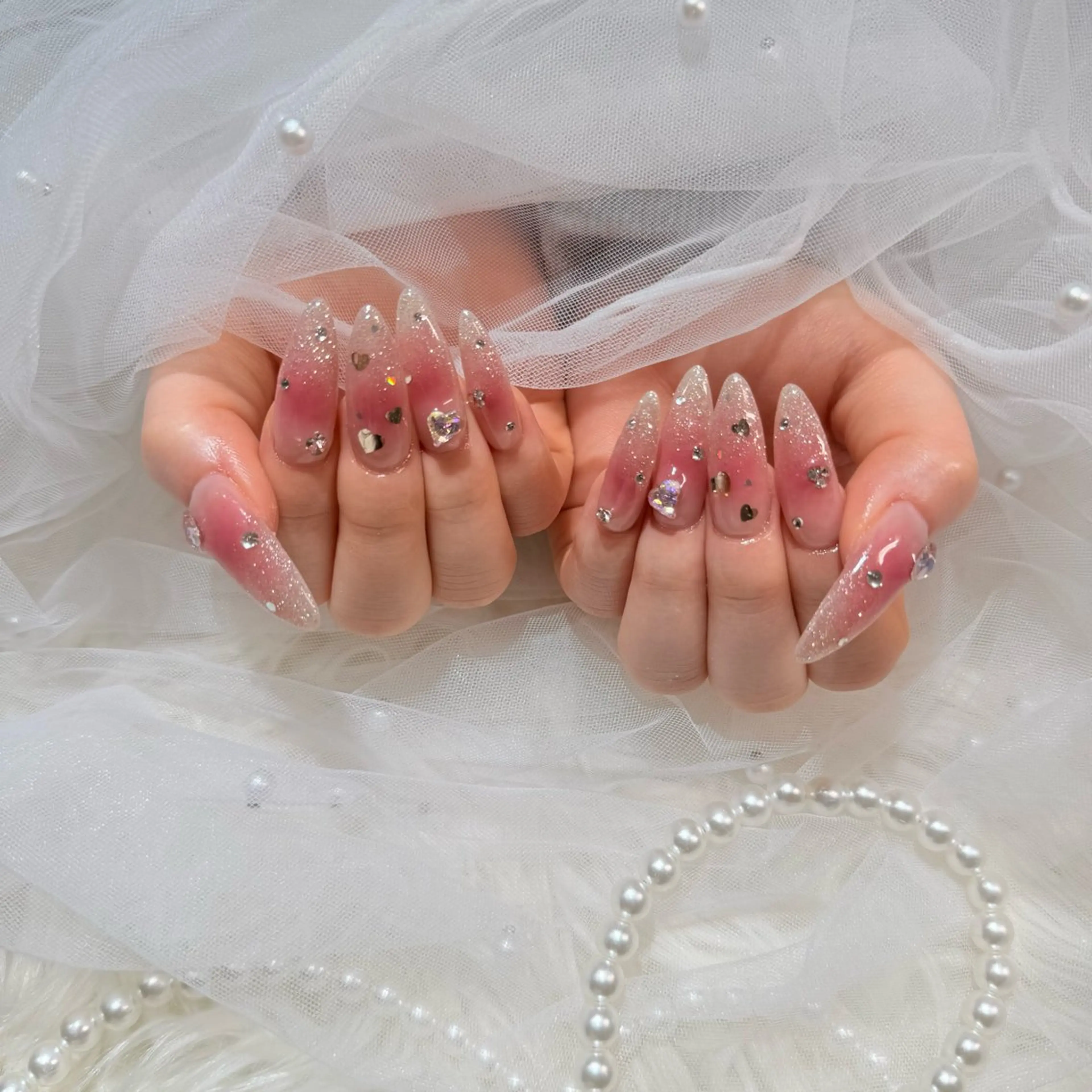 ロング ハンドネイル ハンドケア マシェリローズ所属・Macherie Roseのネイルデザイン