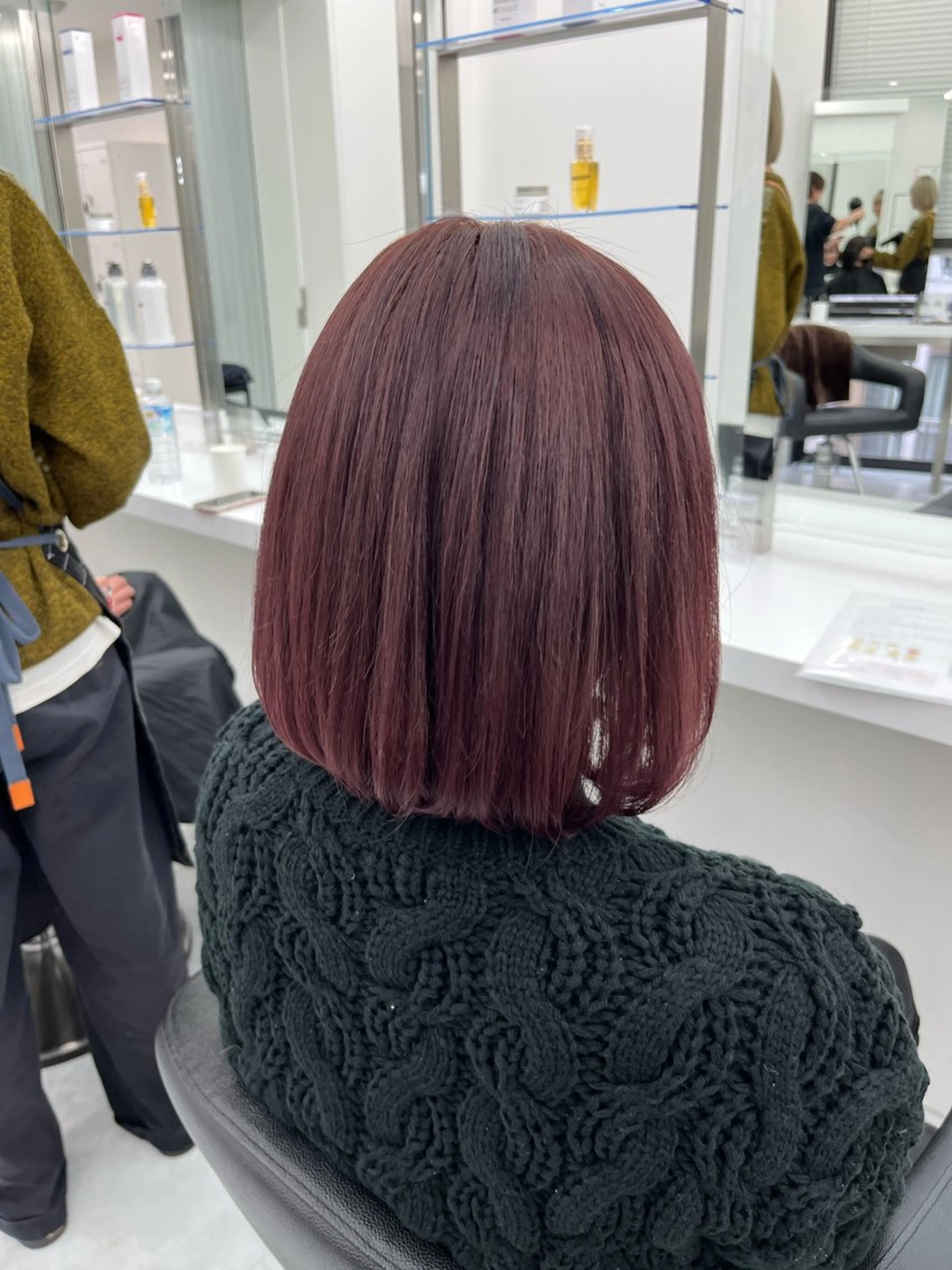 ミディアム カラー 艶髪ハイトーン🫧 Kurehaのヘアスタイル