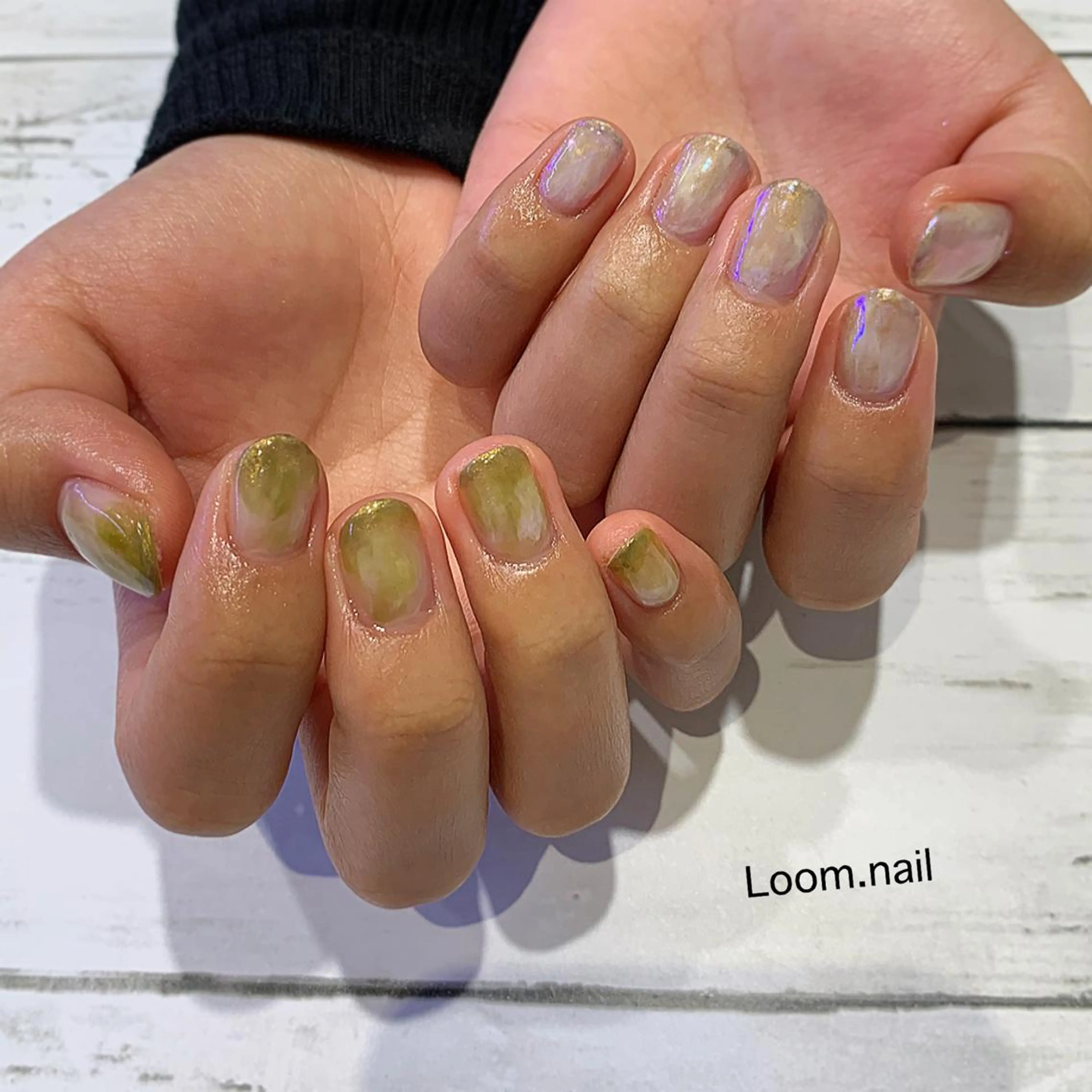 ネイル ニュアンスネイル Loom所属・hrd manamiのネイルデザイン