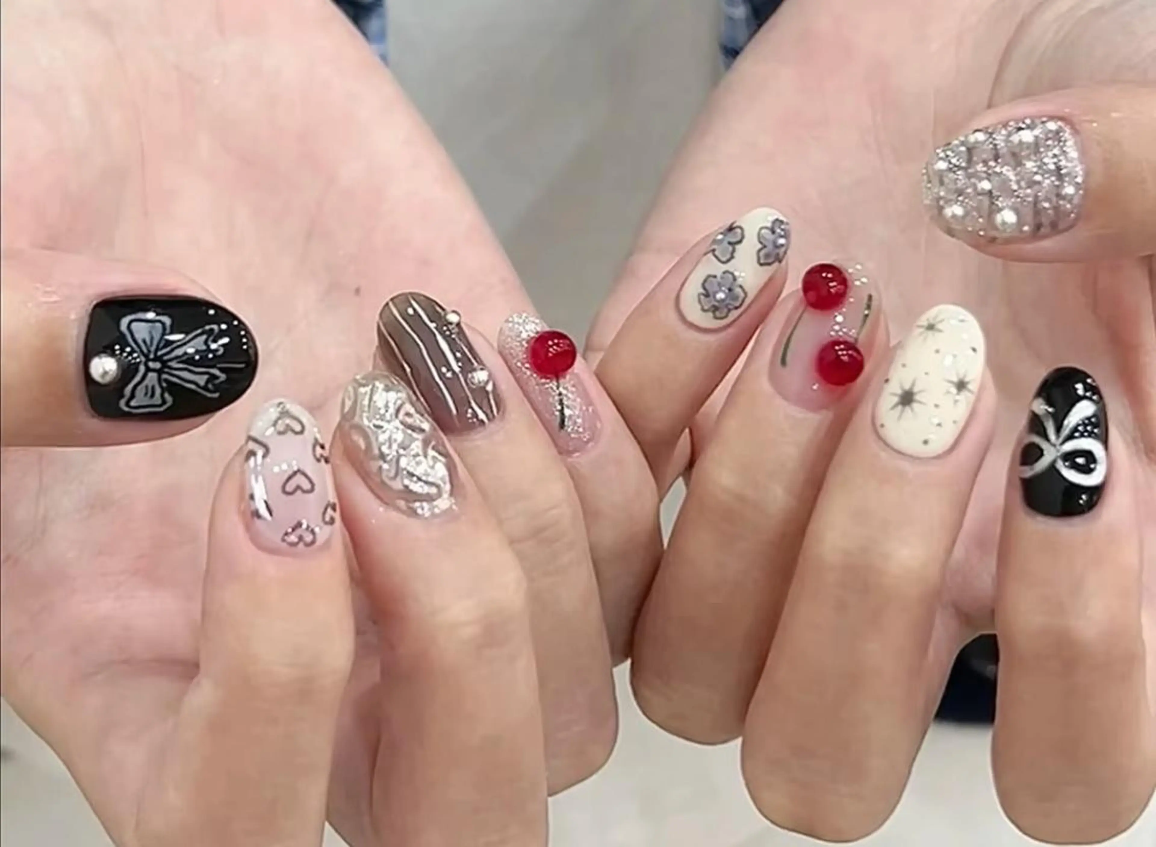 ネイル ハンドネイル 🎀 Ayaka_nailのネイルデザイン