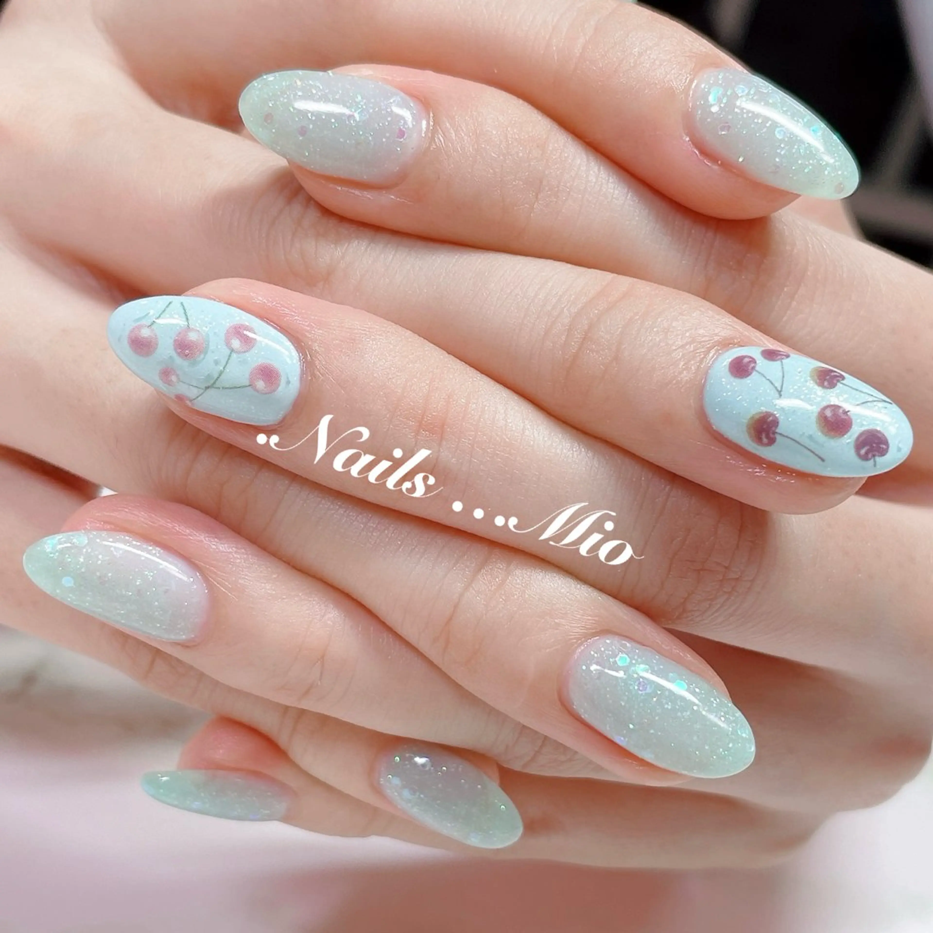 ネイル ジェルネイル ワンカラーネイル 赤色 .Nails Mio 赤羽西ネイルサロンのネイルデザイン