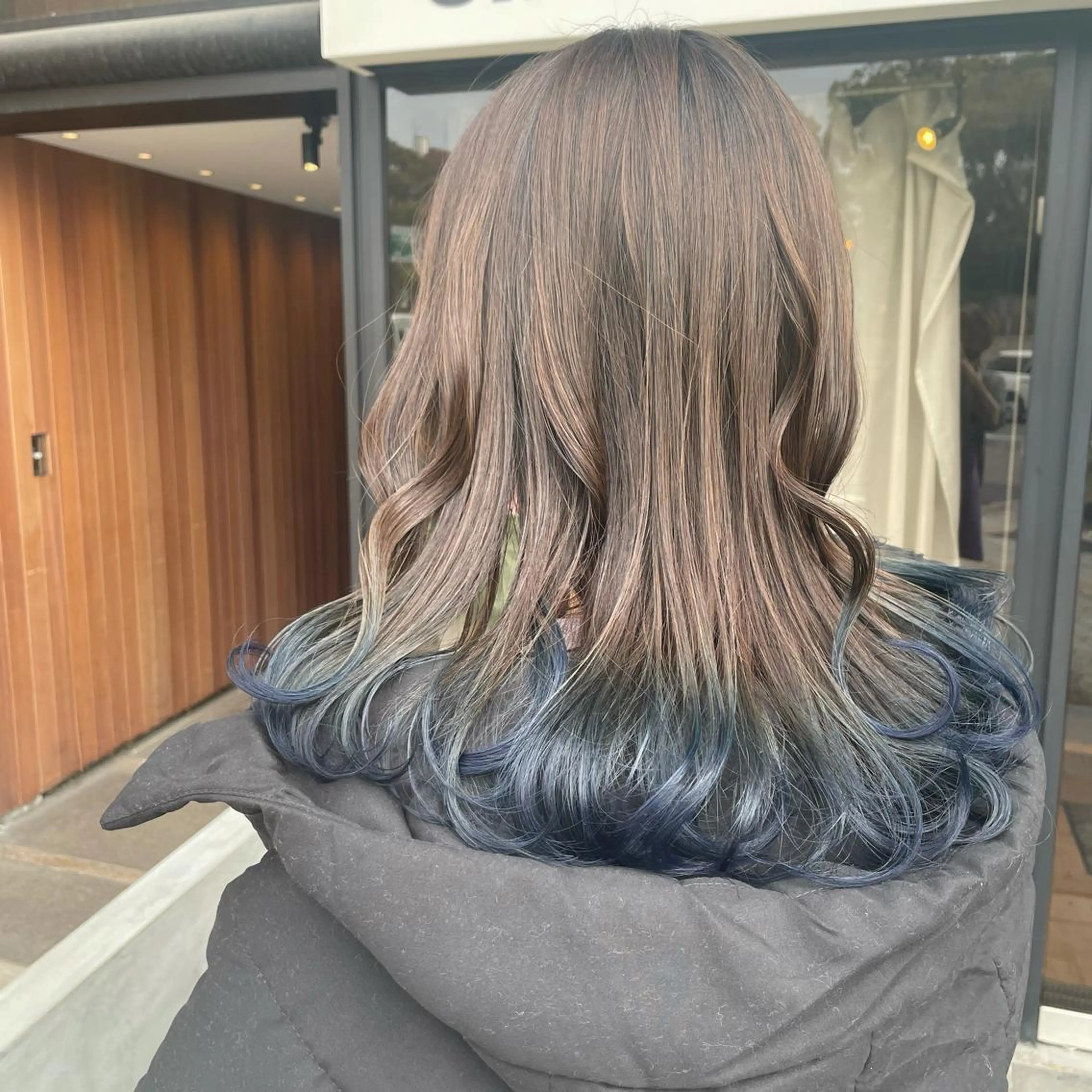 ミディアム カラー ブルーカラー 大阪長居🌱野見山 卓也のヘアスタイル