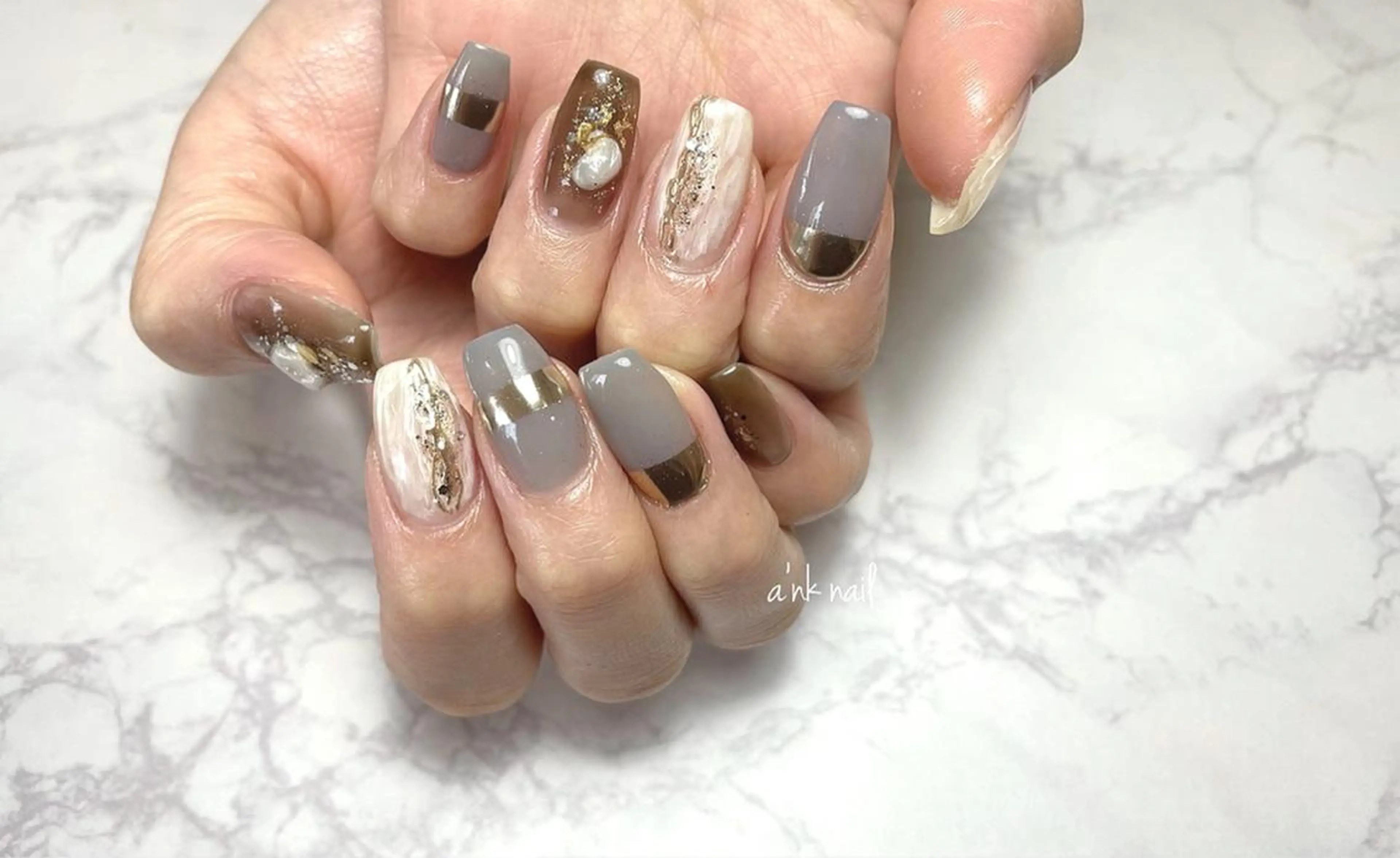 ネイル ニュアンスネイル Sawamoto Akinaのネイルデザイン