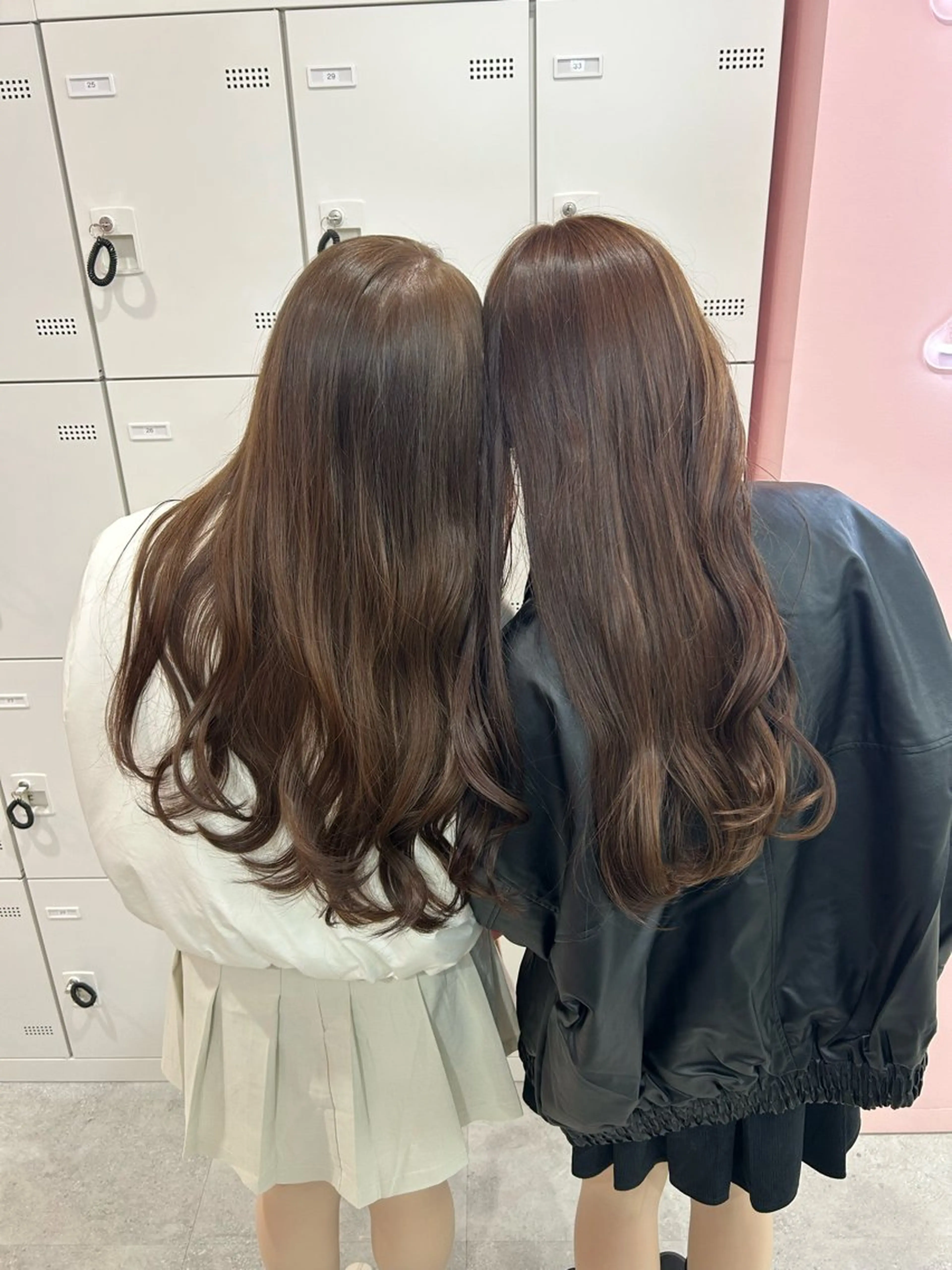 ロング カラー 履歴修正屋さん／ ブロンド／ホワイトのヘアスタイル