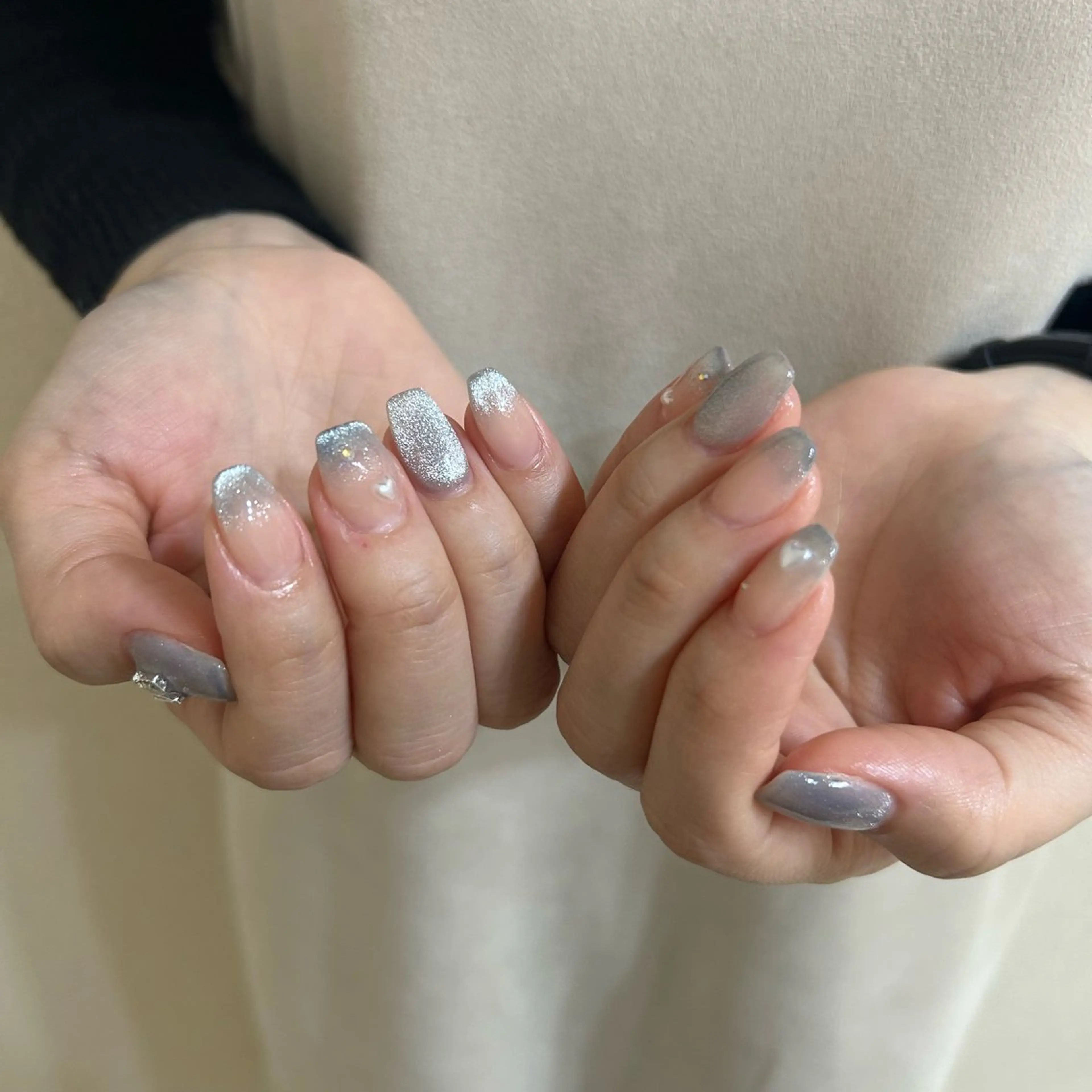 ネイル ブルー フットネイル ジェルネイル キラキラネイル 韓国ネイル ハンドネイル RooM -produce by maynail-所属・RooM -mizuki-のネイルデザイン