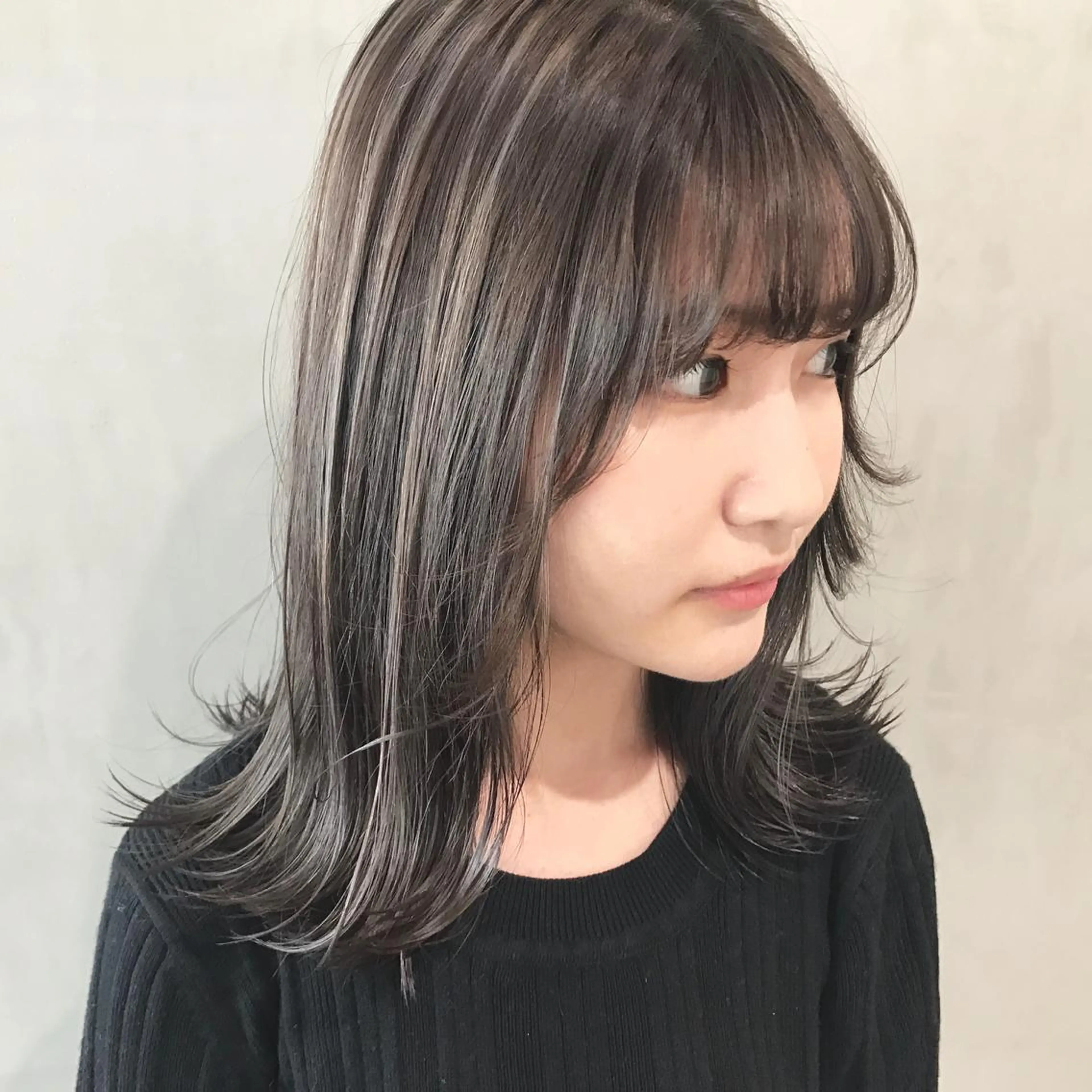 ミディアム カラー ハイライトカラー ハイライト 優作 〜圧倒的信頼〜のヘアスタイル