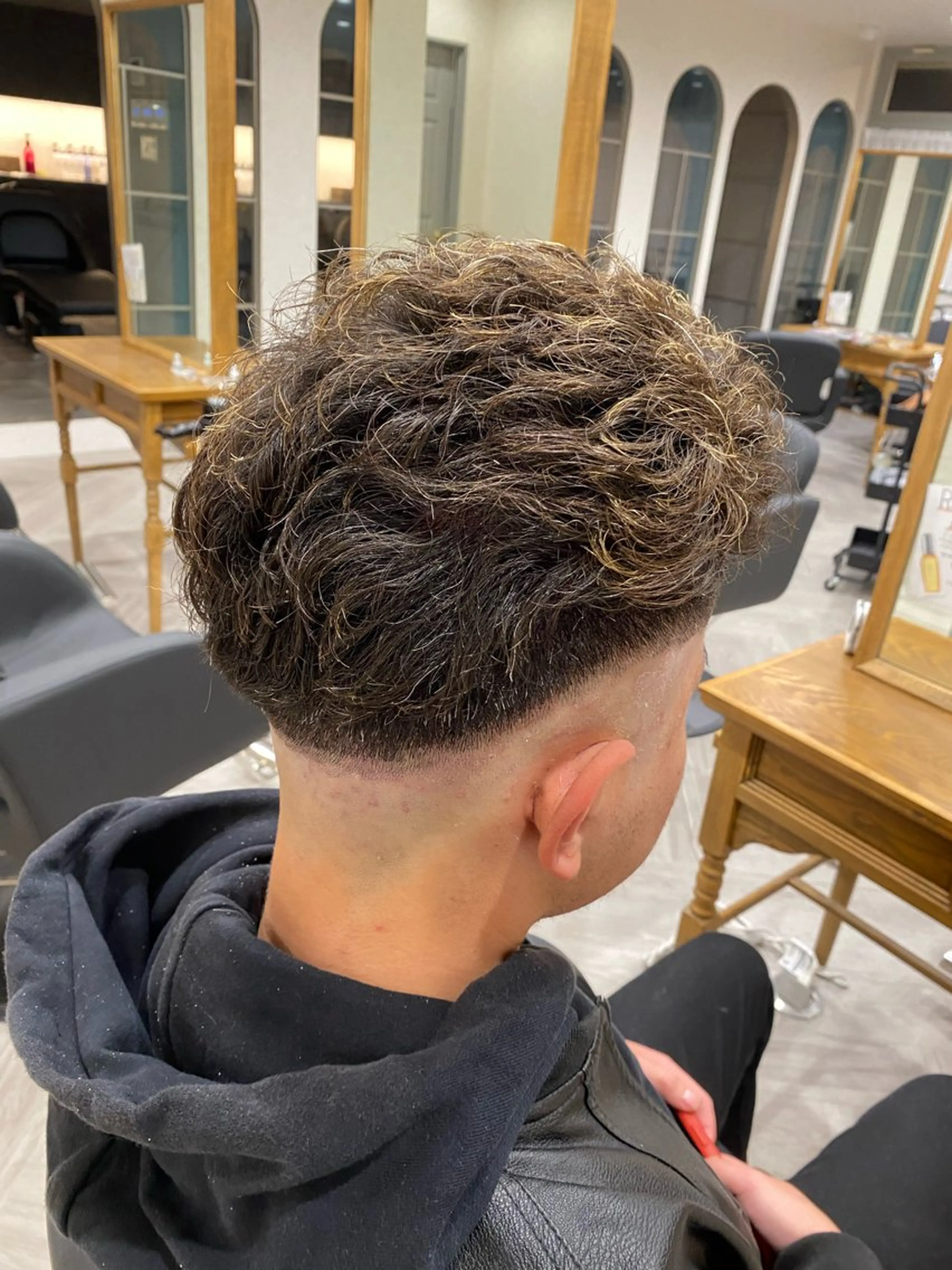 パーマ 浅野 有輝のヘアスタイル