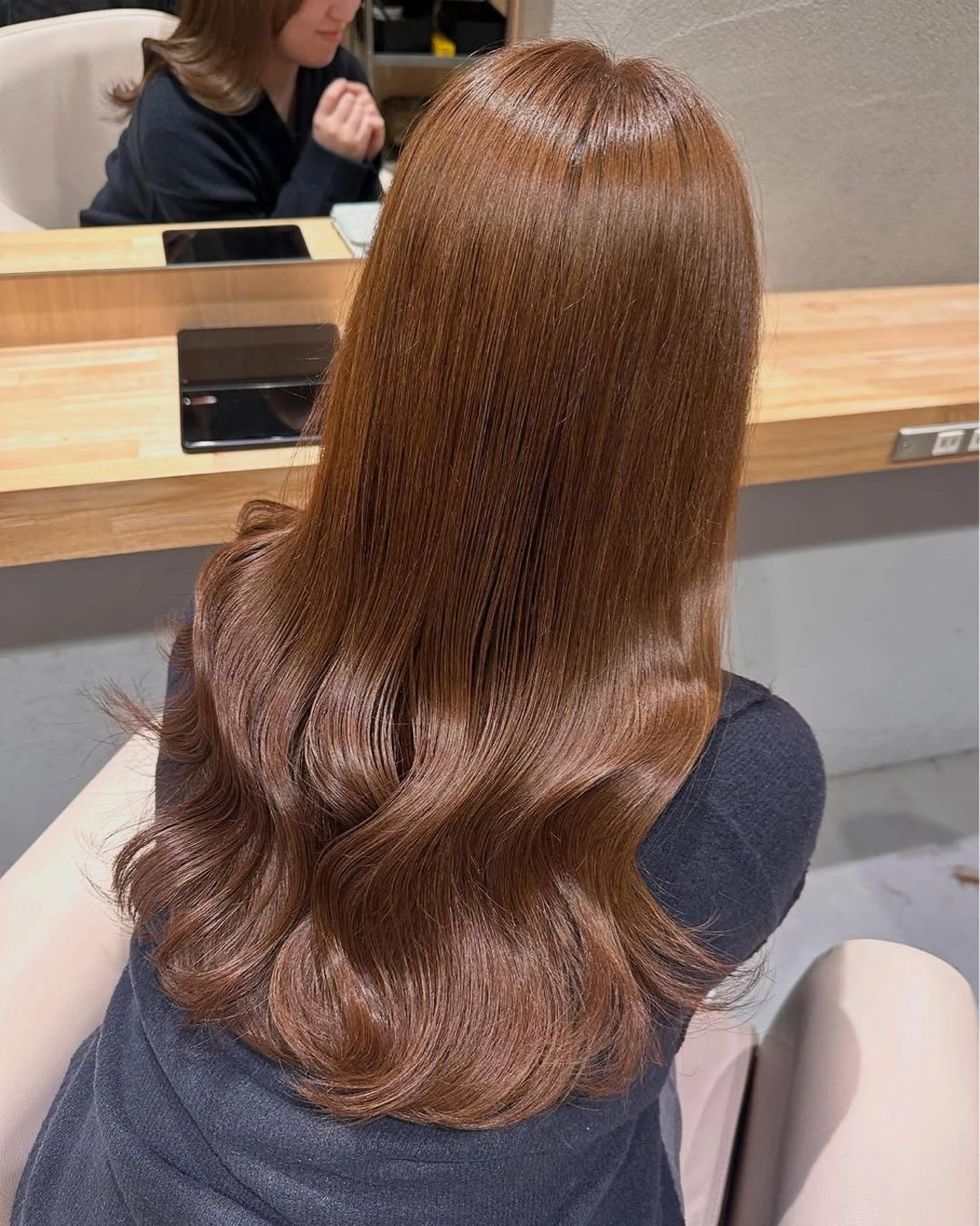 ロング Ashe　oleng所属・オモヤ ウタノのヘアスタイル