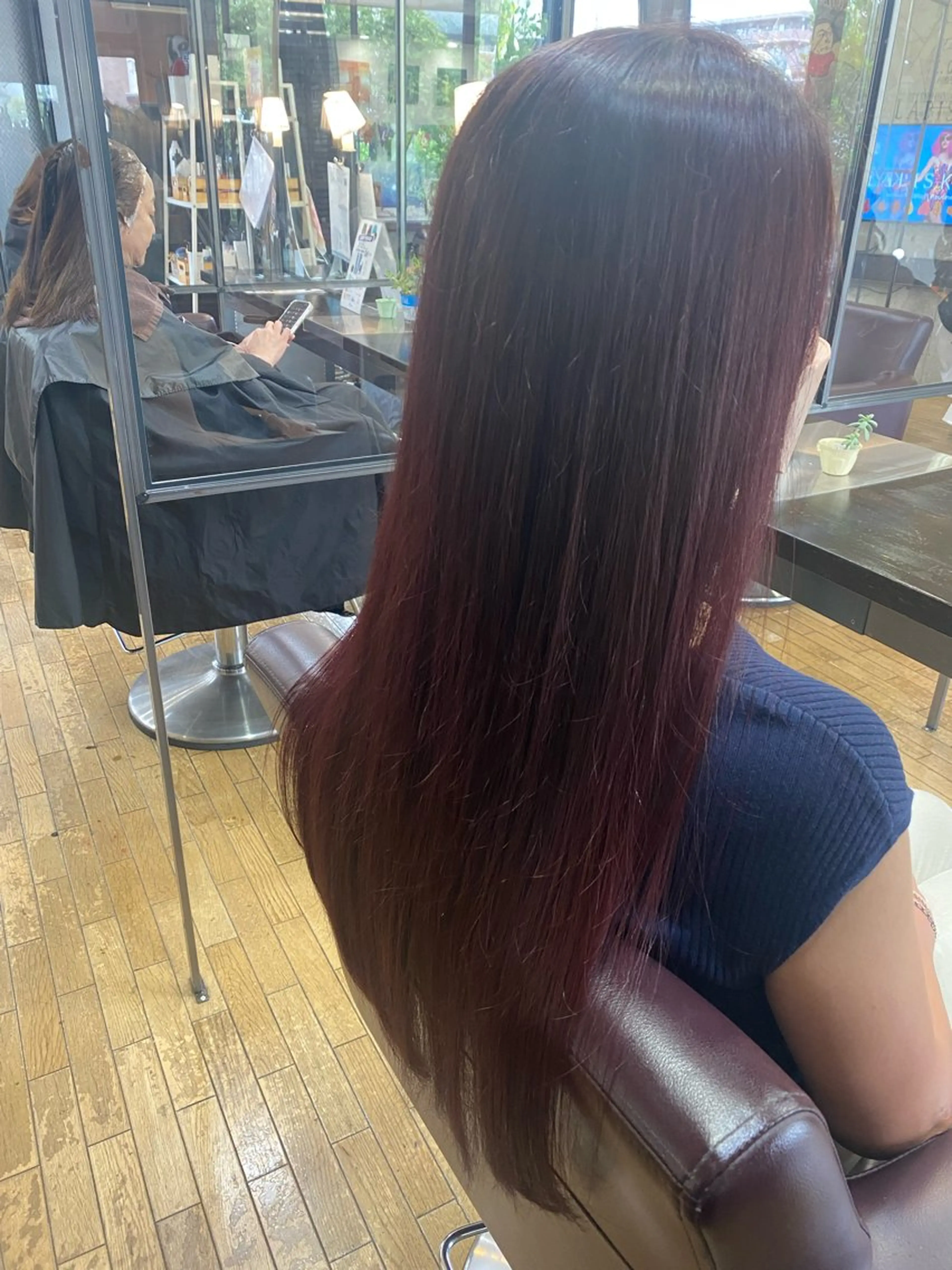 カラー ラピスキーズ 寺本のヘアスタイル