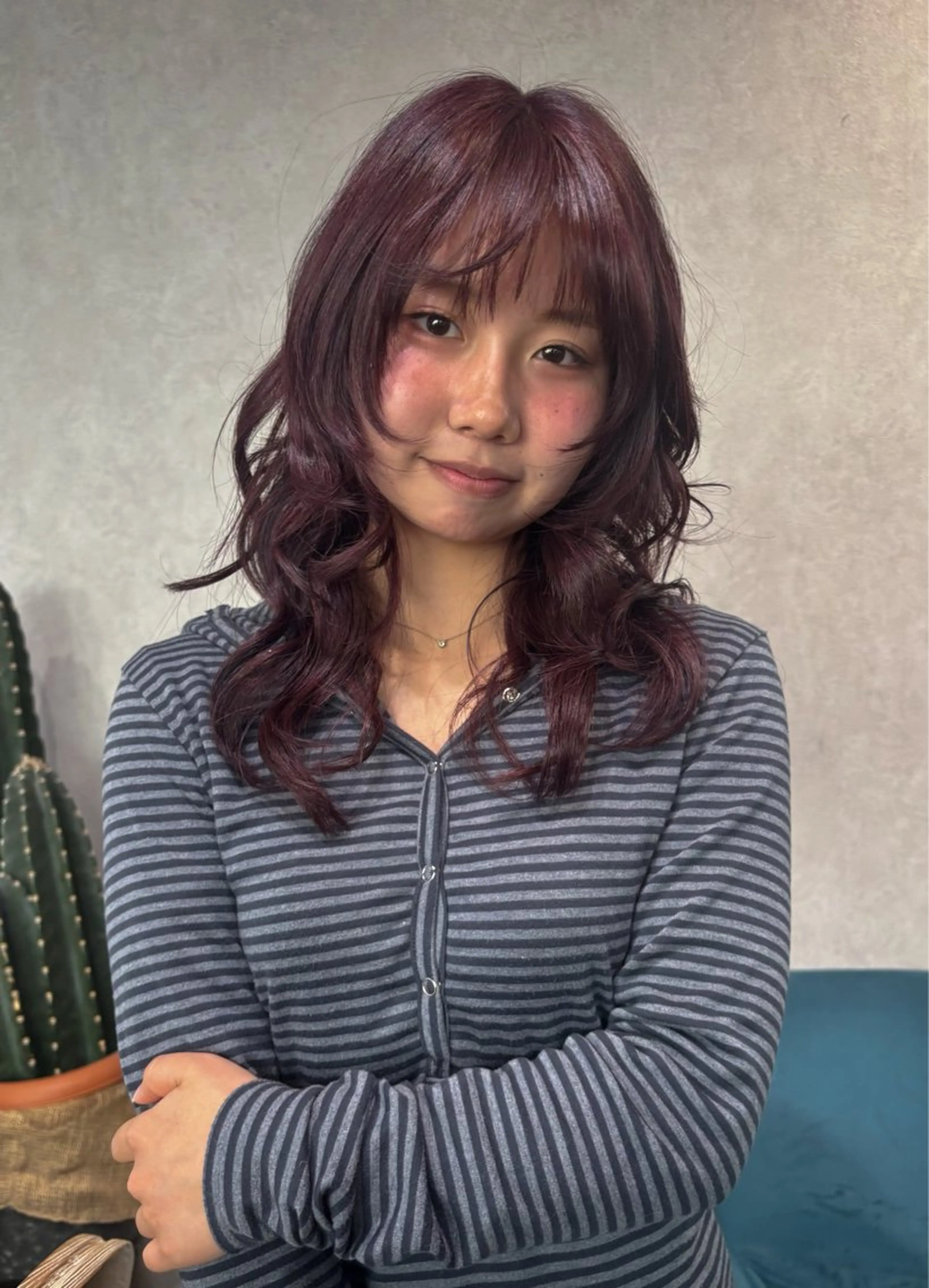 ロング カラー ヘアアレンジ 切りっぱなしボブ ブリーチ ダブルカラー イヤリングカラー ハイライトカラー ヘアカラー iona/ハイトーン /ネイルのネイルデザイン