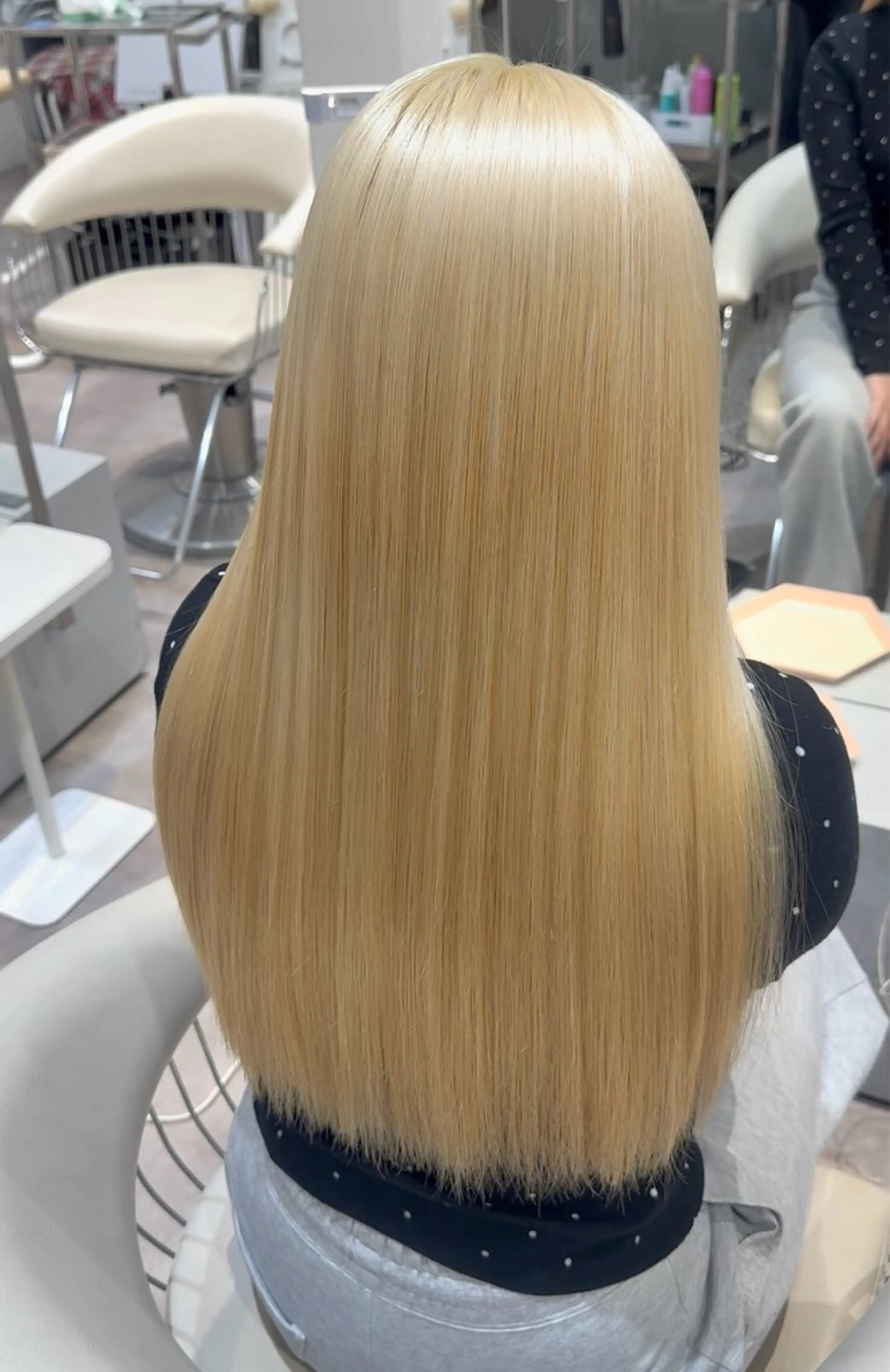 ロング カラー ブリーチ ブロンド ケアブリーチ 透明感カラー ハイトーンカラー カット ヘアカラー 💎透明感カラー特化 💎TAISEIのヘアスタイル