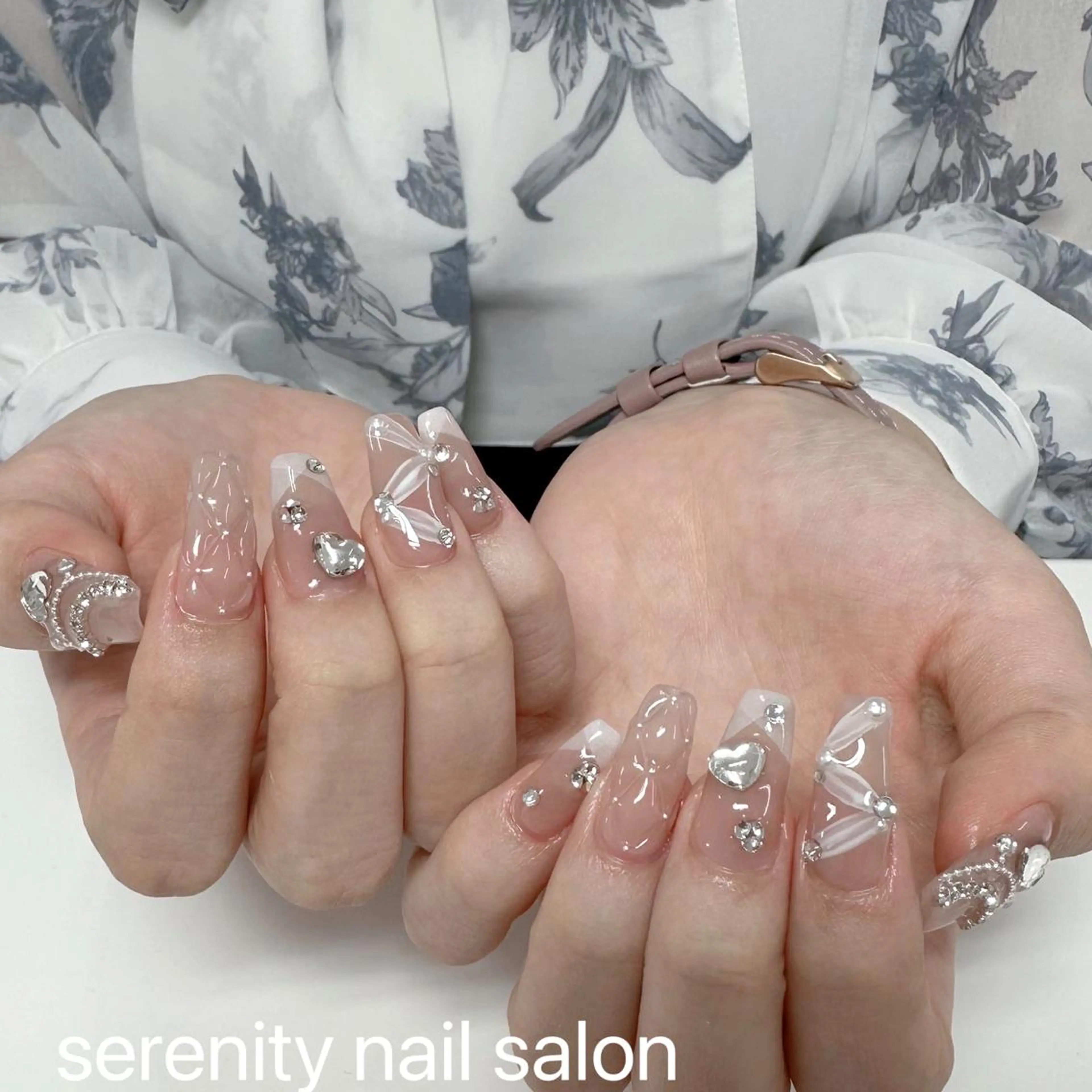 ネイル ハンドネイル ハンドケア ✨Serenity Nail salonのネイルデザイン