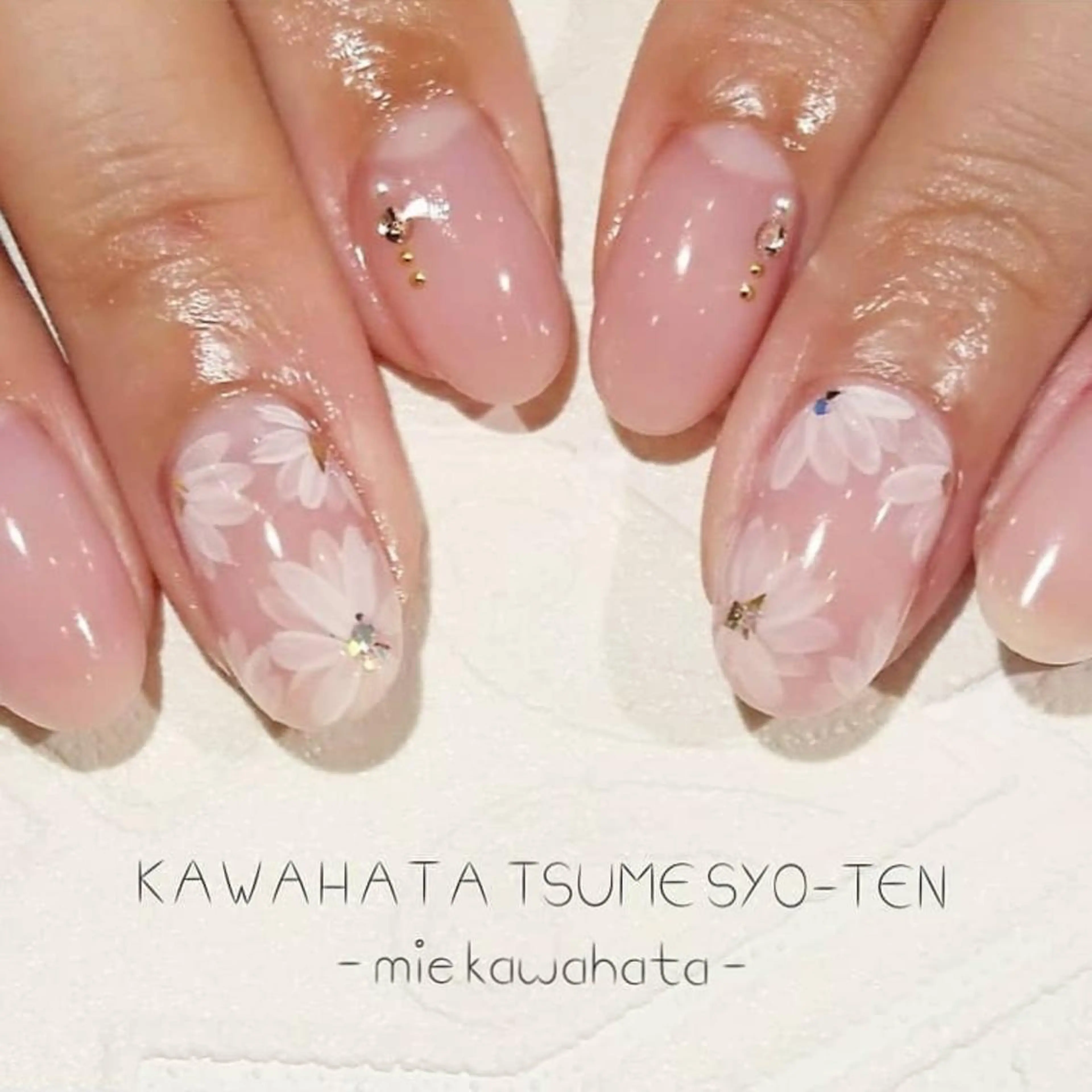 ネイル フラワーネイル 持ち込み 川畑爪商店 品川高輪 同時施術が人気🌿のネイルデザイン