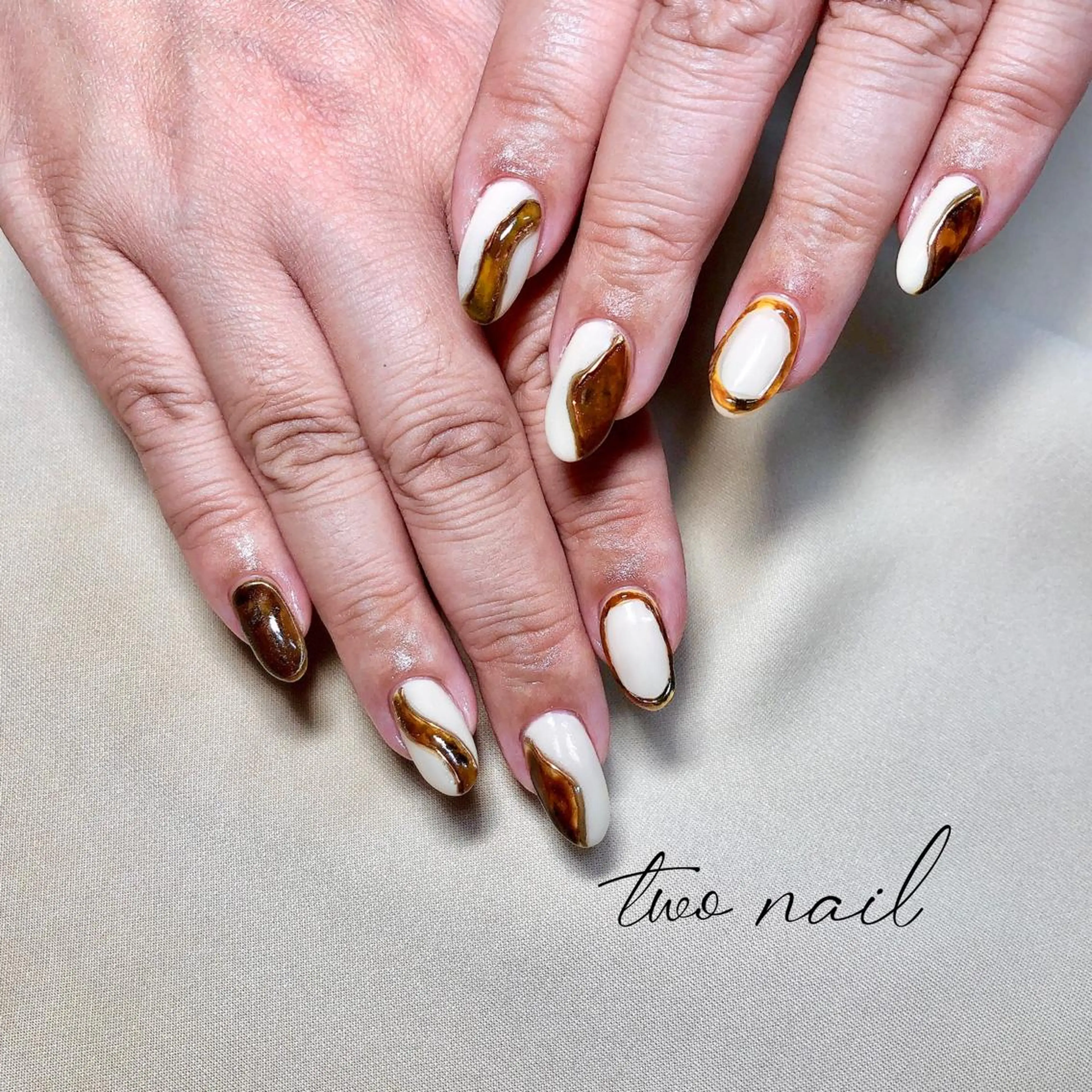 ネイル アートネイル べっ甲ネイル フットネイル ハート ニュアンスネイル two nailのネイルデザイン