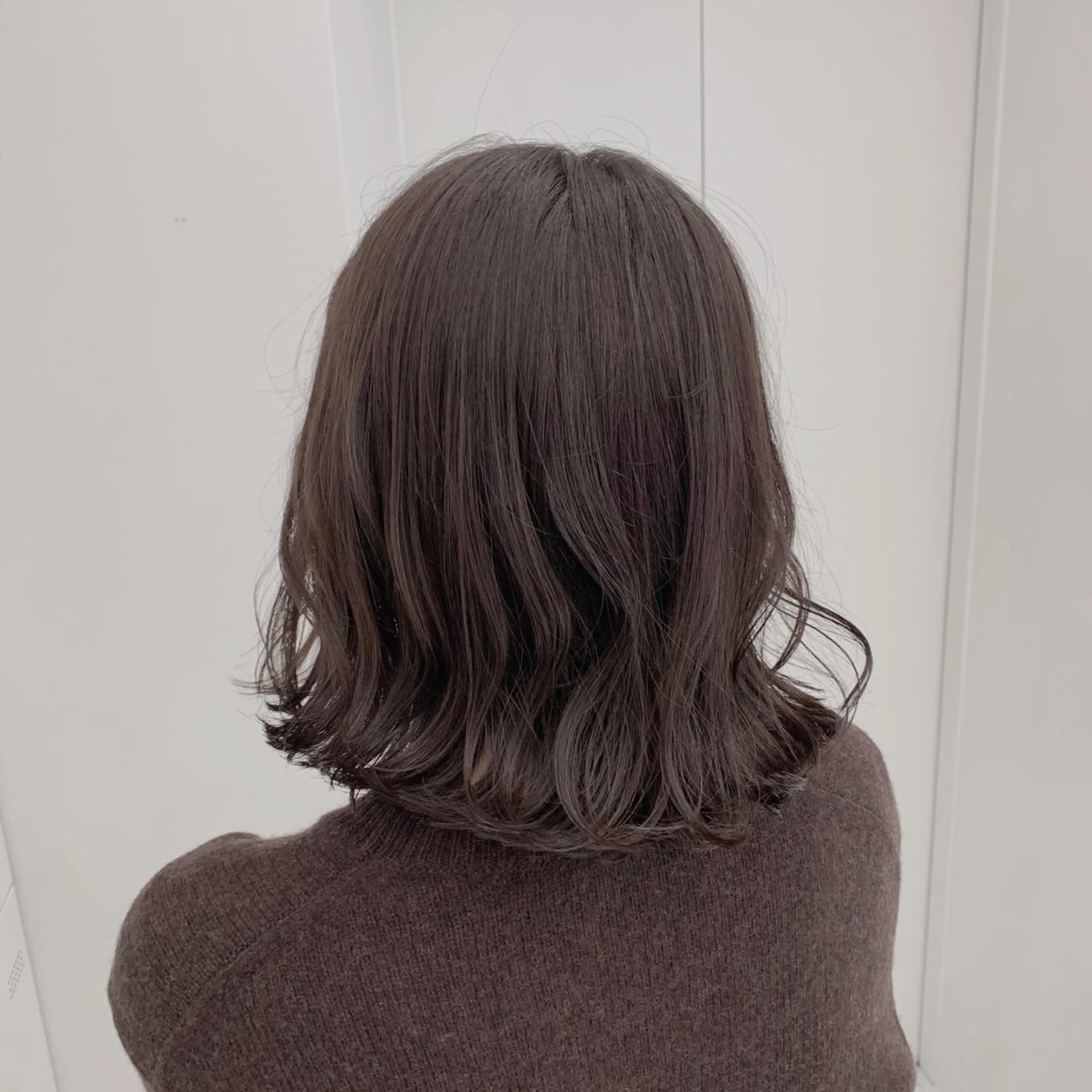 ミディアム カラー ヘアアレンジ メンズ キッズ ネイル マツエク・マツパ 子どものヘアアレンジ メンズブリーチ メンズハイトーン メンズ韓国風 ブリーチ ヘアカラー トリートメント ヘッドスパ ヘアセット 💕トレンドうる艶髪 💕TUNE銀座のヘアスタイル