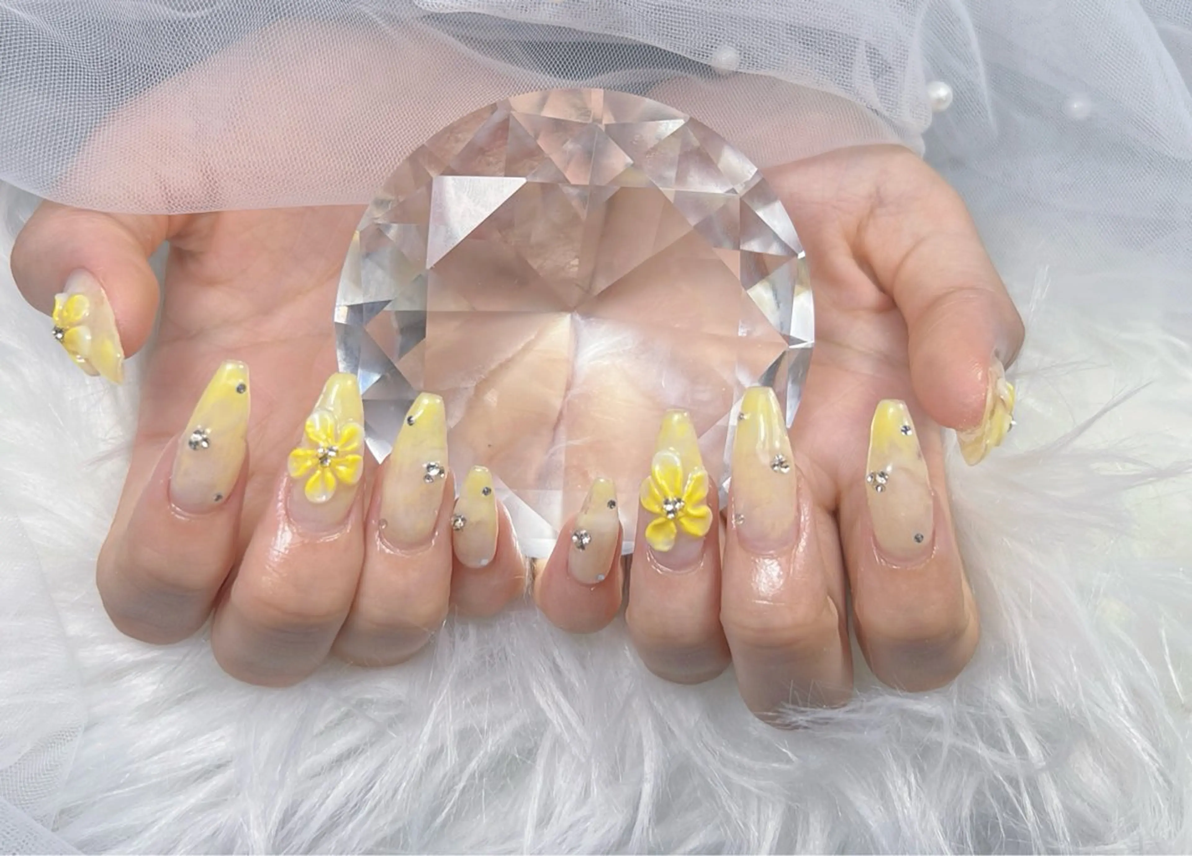 ネイル アートネイル オーロラネイル チークネイル 長さ出し フットネイル ハンドネイル ハンドケア Noiranail_ studio川越西口のネイルデザイン