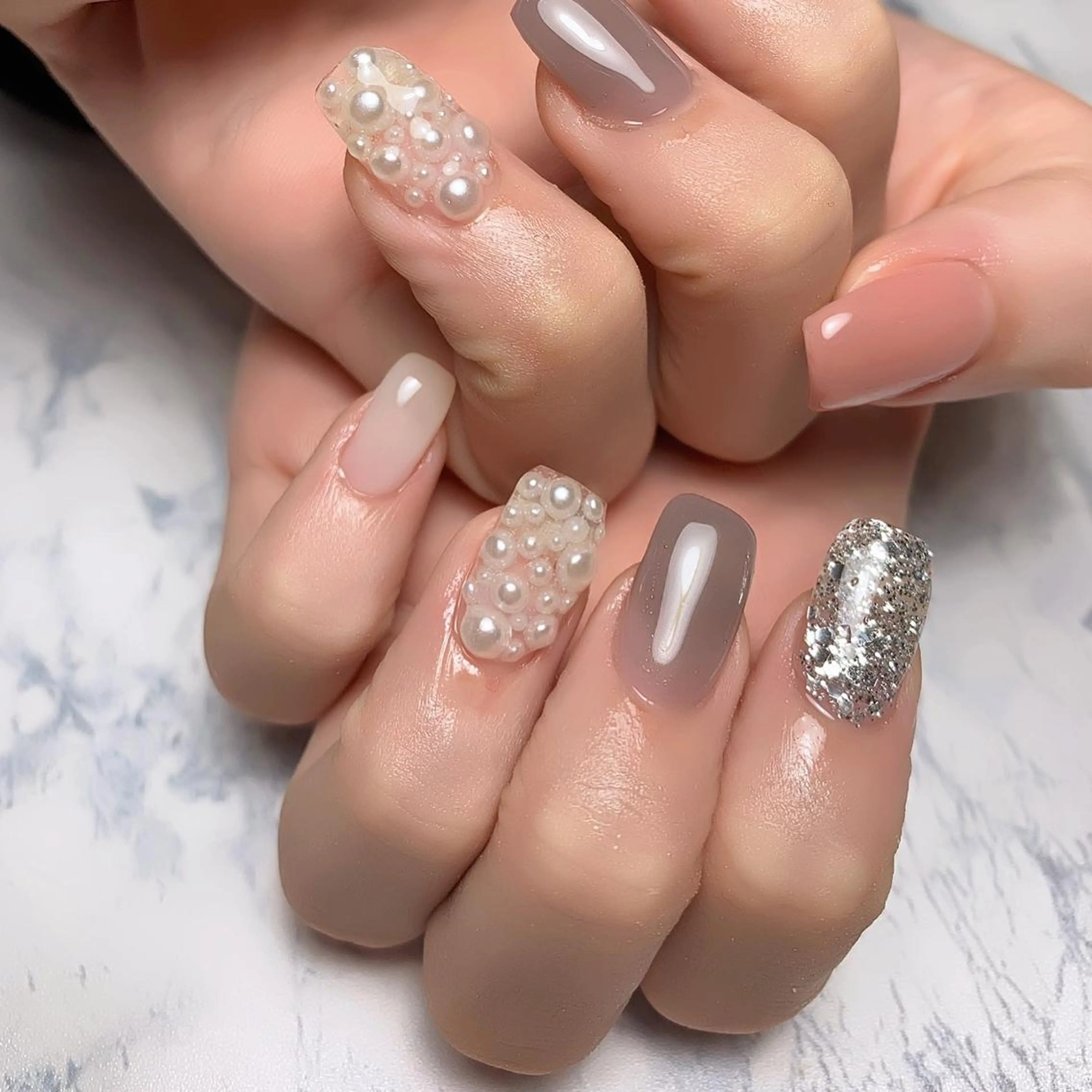 ネイル 菅野 愛花のネイルデザイン