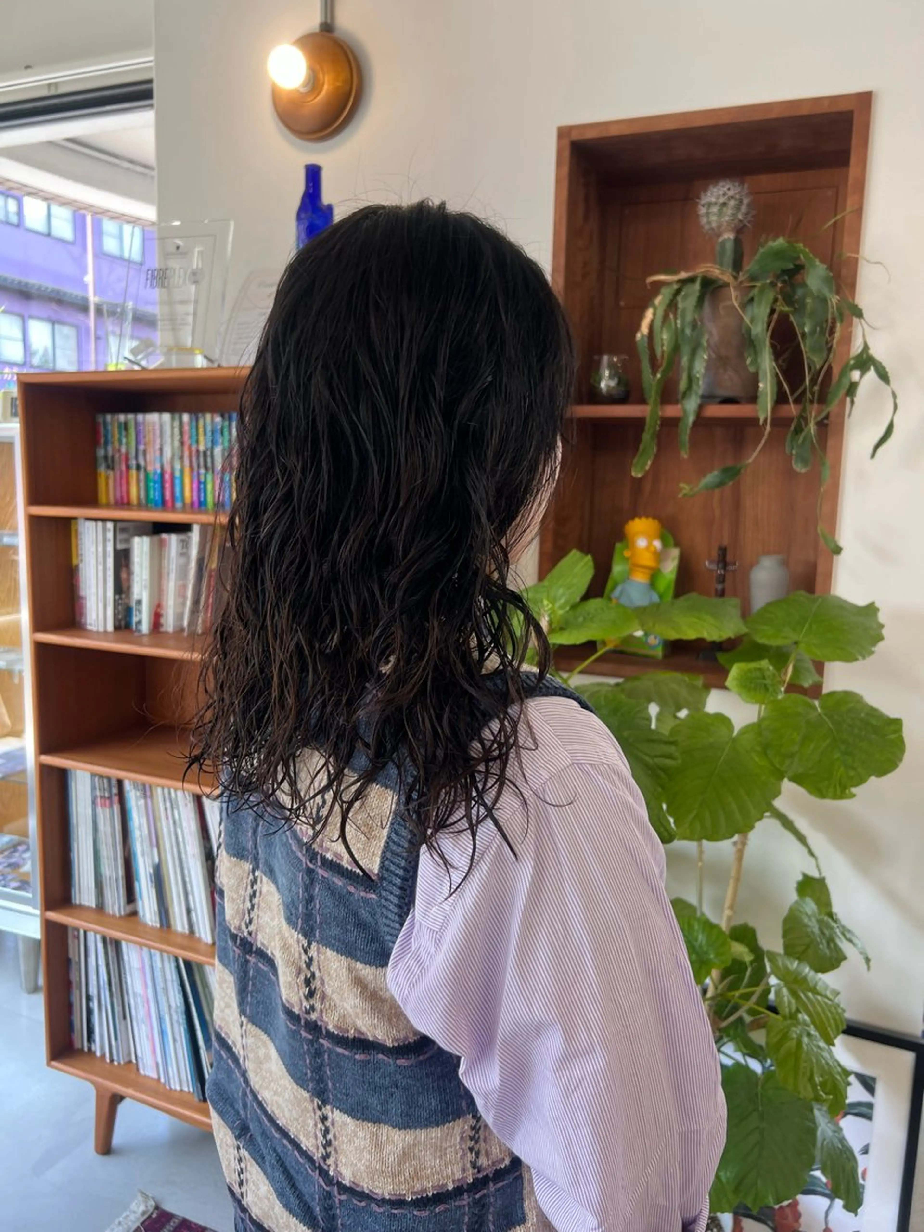 ロング パーマ 石川 実咲のヘアスタイル