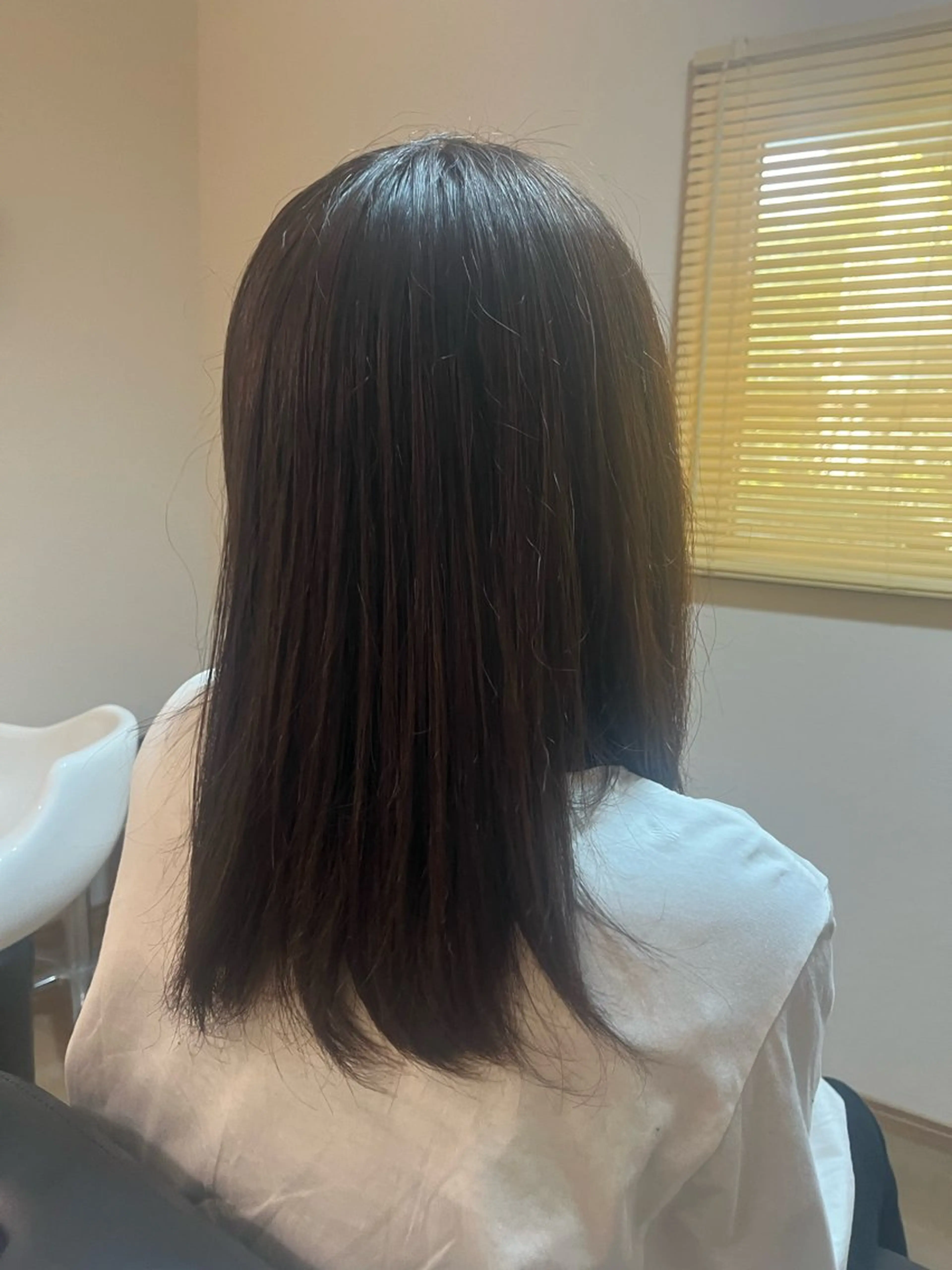 セミロング カラー プライベートサロン LOHASSALONのヘアスタイル