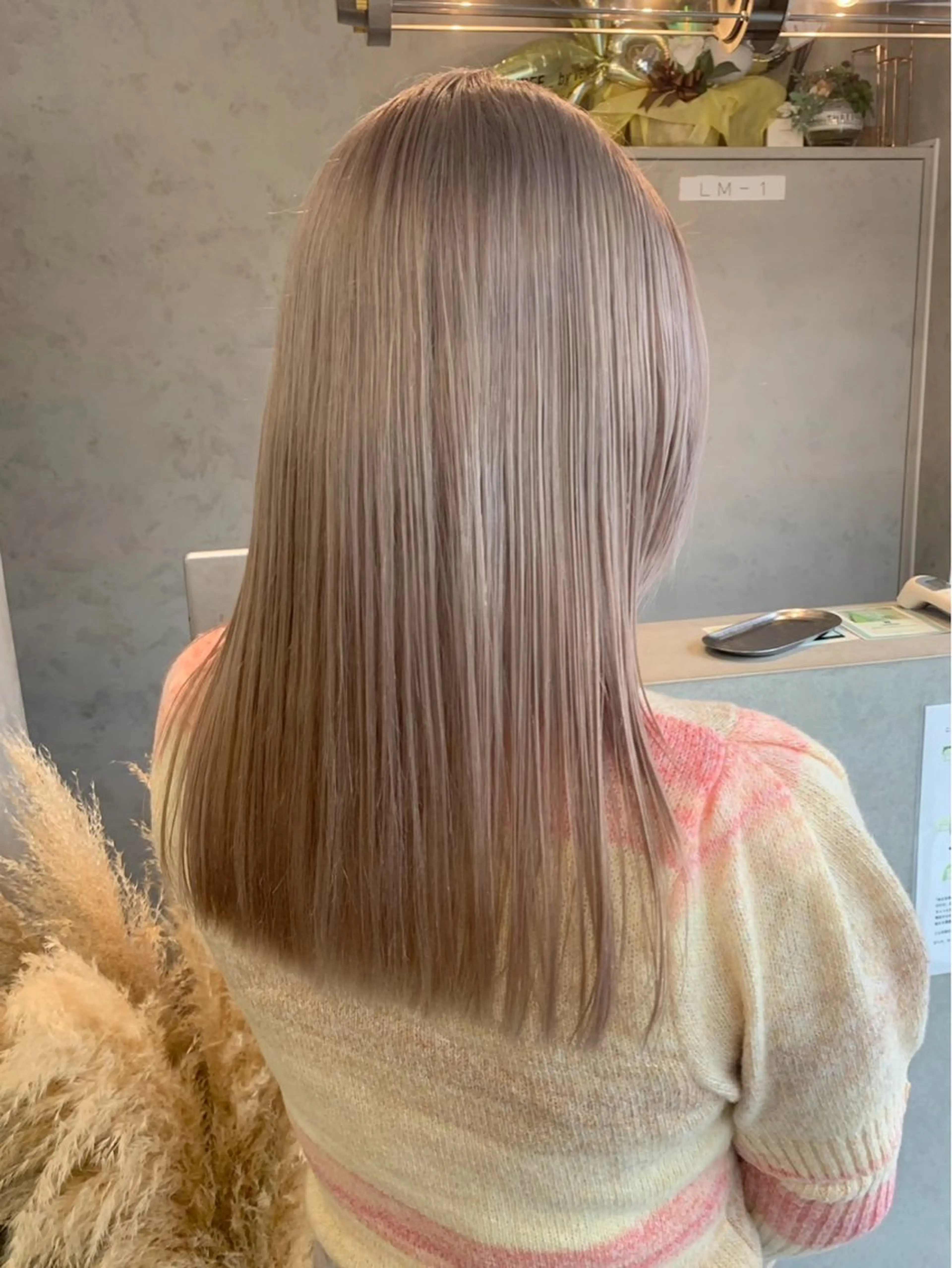 カラー ヘアカラー 博多ブリーチ× 透明感/縮毛矯正のヘアスタイル