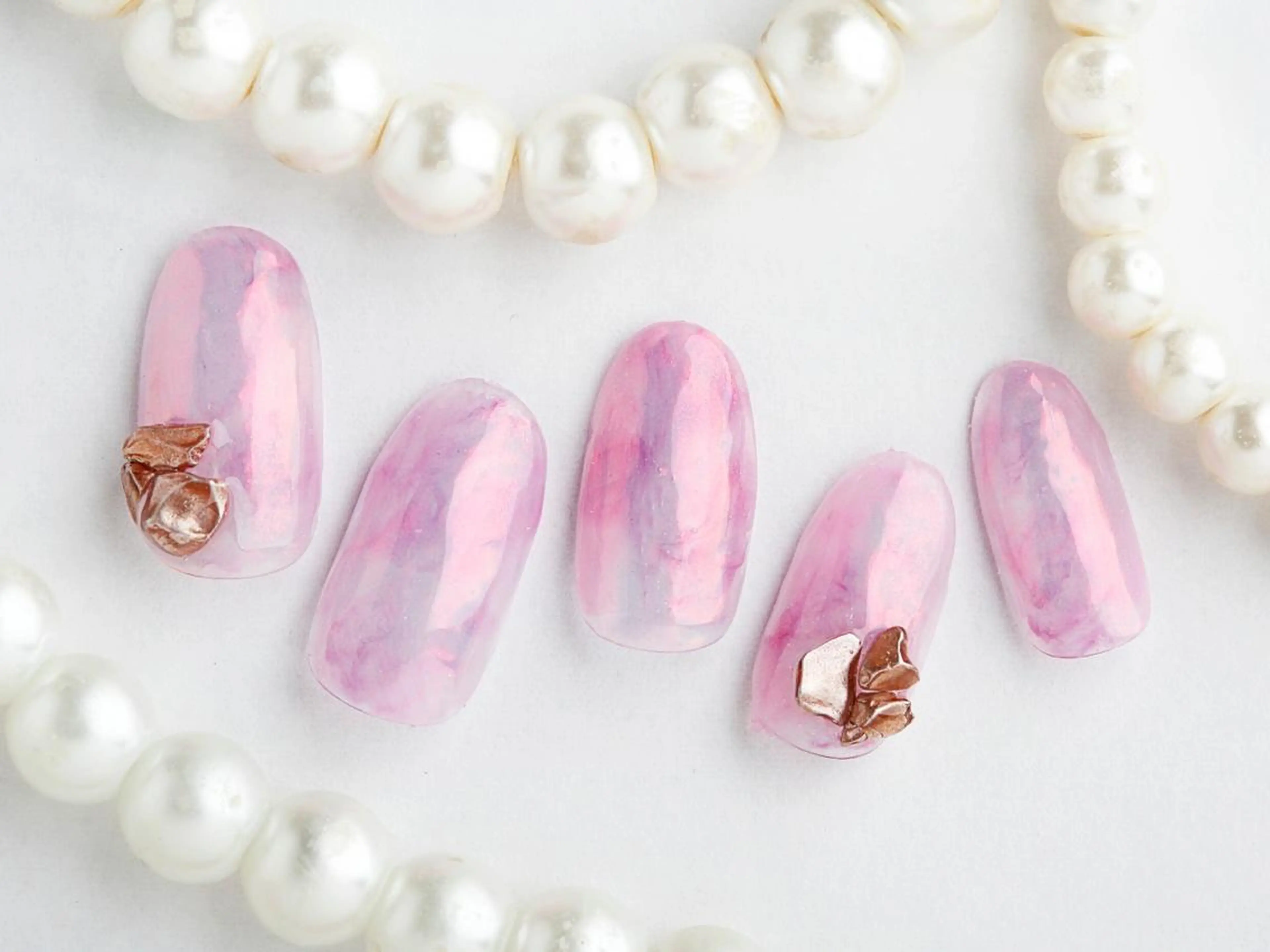 ネイル Tiary Nail Fのネイルデザイン