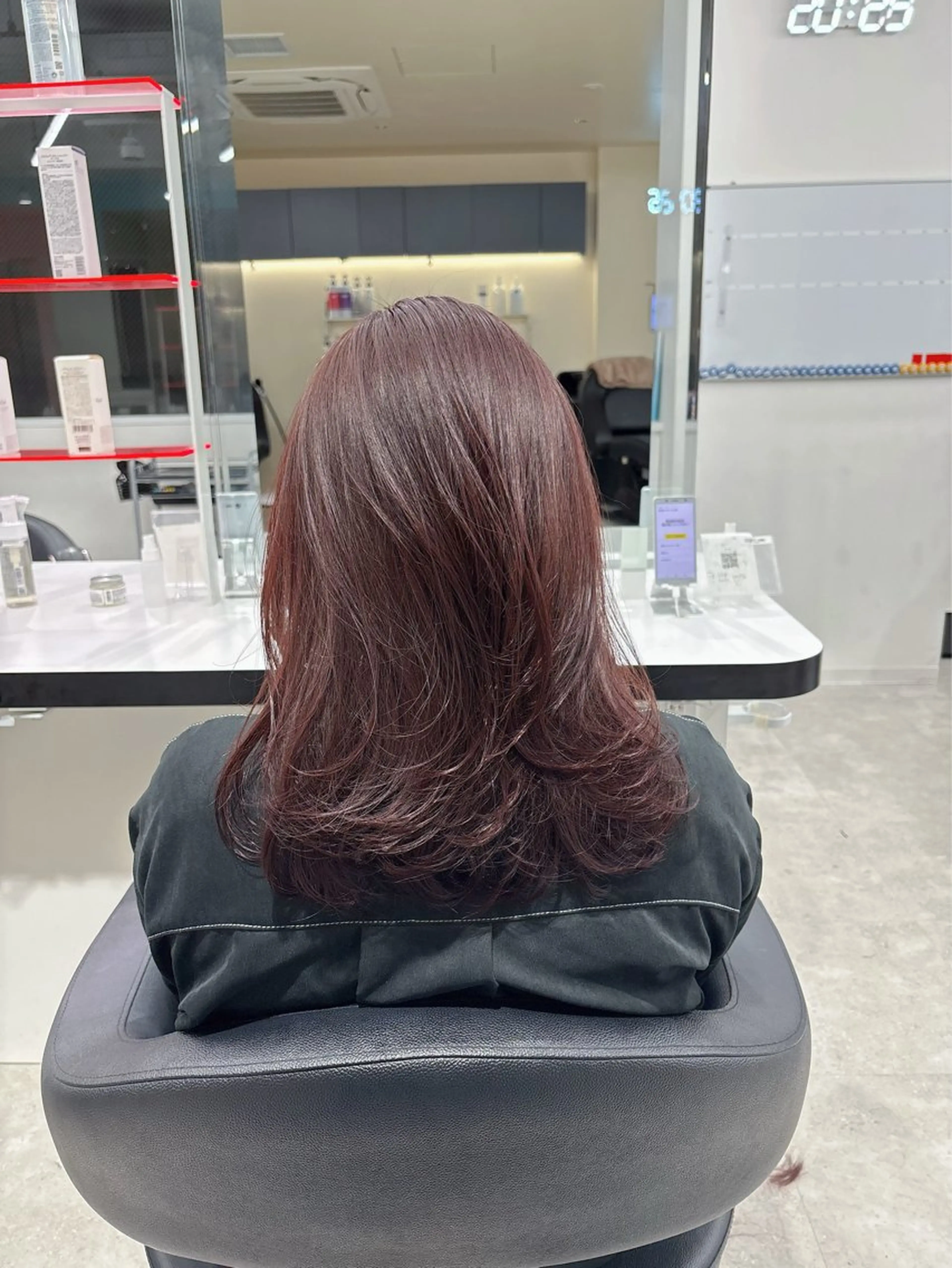 ミディアム Wカラー/暖色/べ ージュりく©︎🐝のヘアスタイル