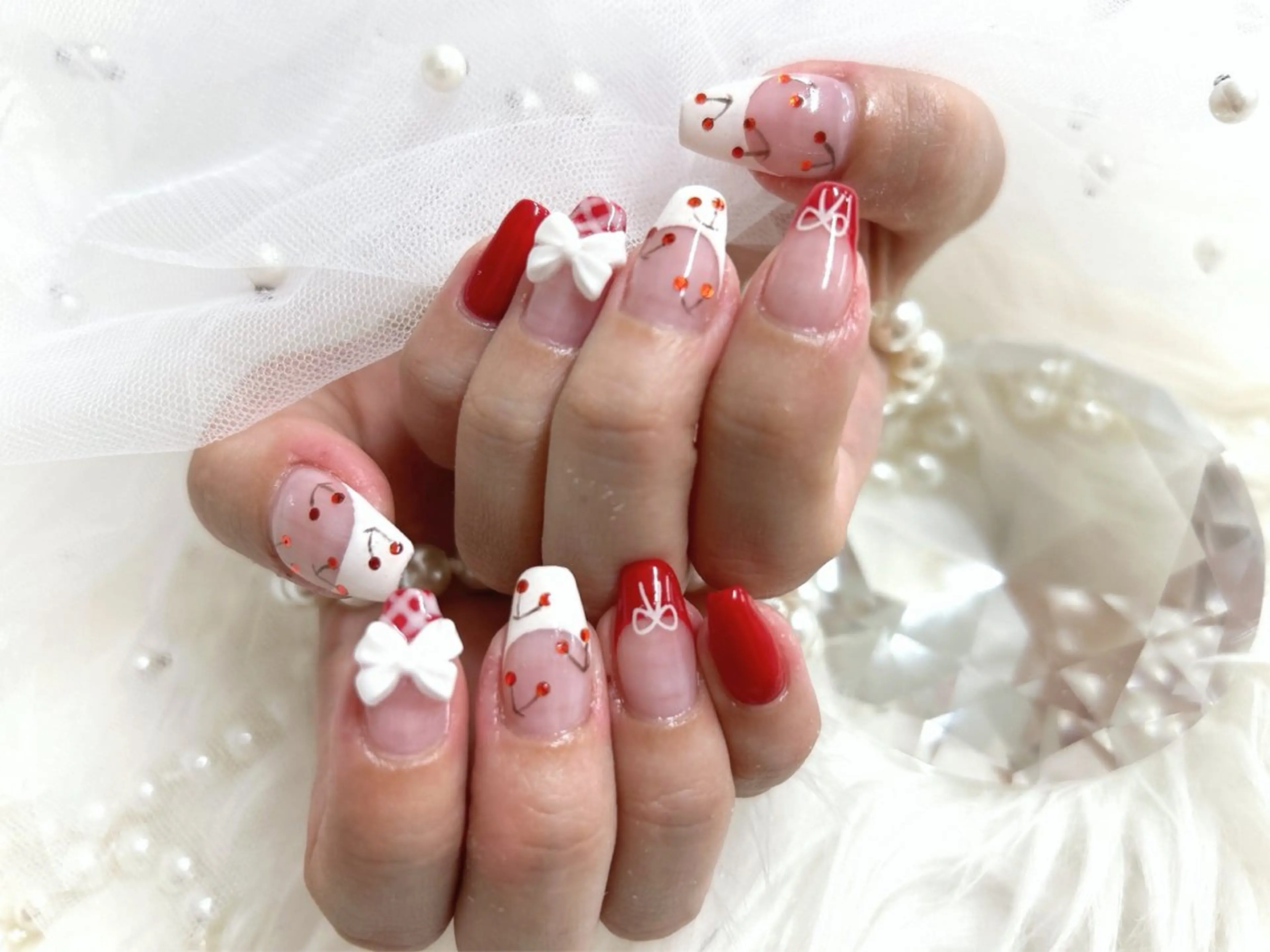 ミディアム ハンドネイル Nailsalon Angeのネイルデザイン