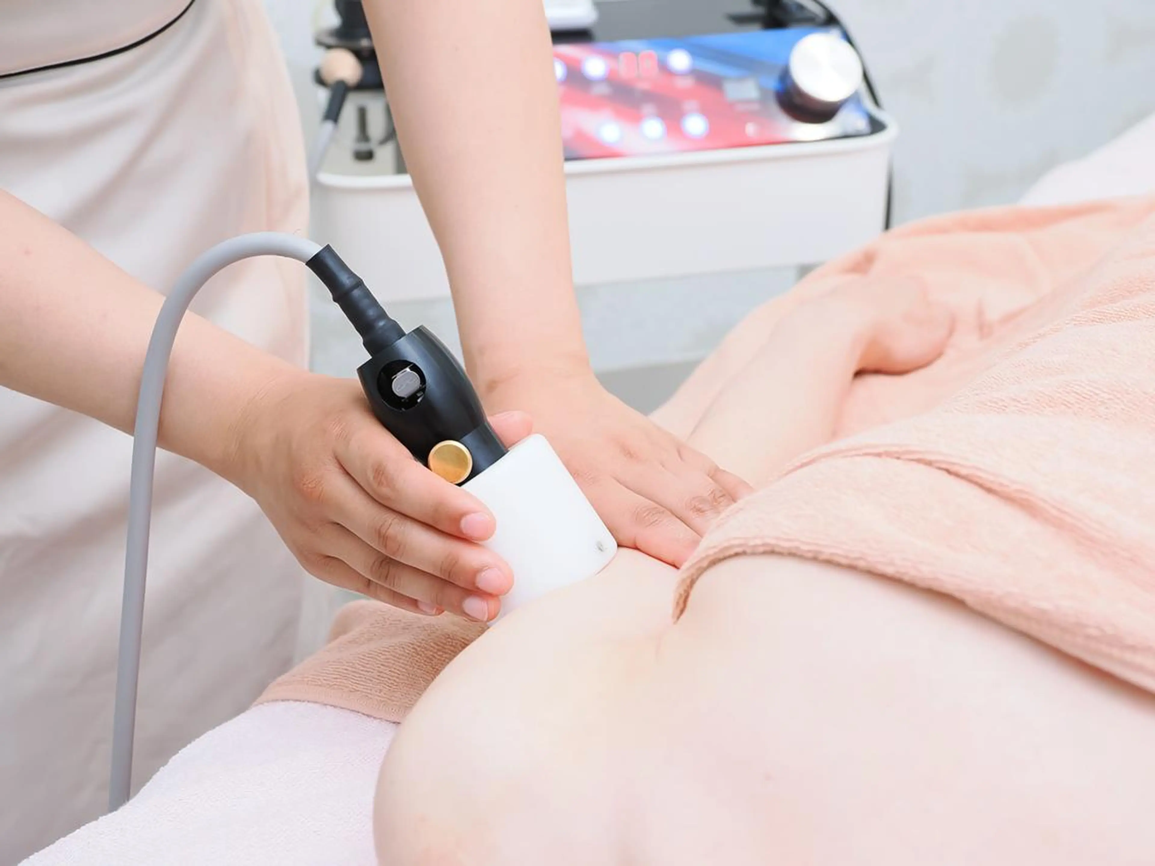 ひたすら二の腕！！💪腕痩せ専用コース［兵庫県尼崎市/痩身エステ］の写真