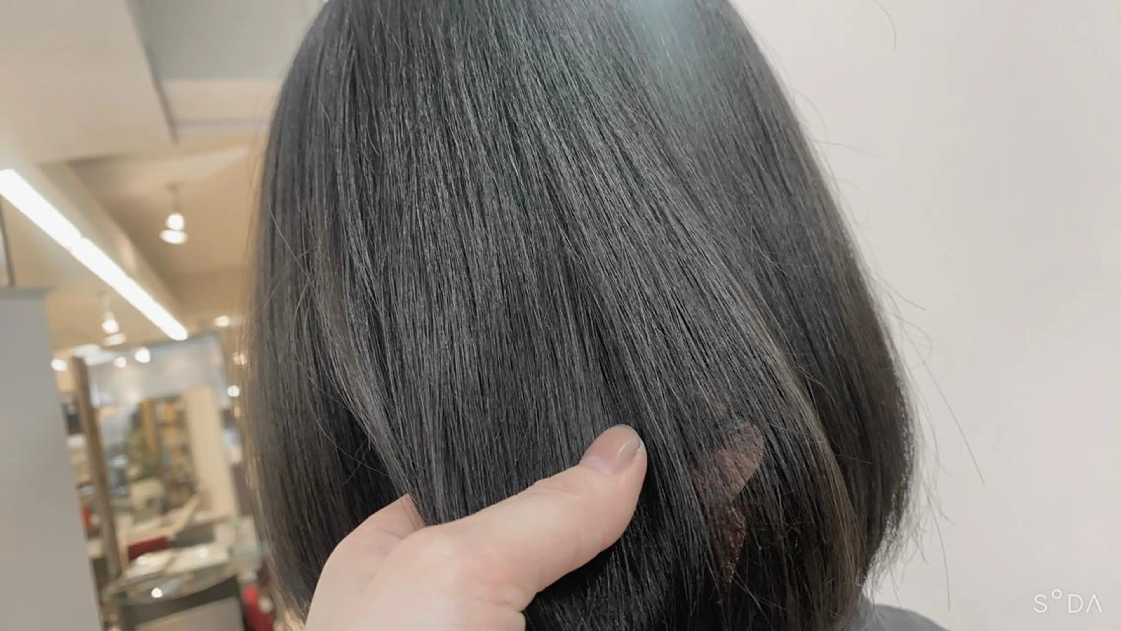 ショート カラー アッシュ 透明感カラー ✨くびれスタイル✨️ 戸嶋穂乃香のヘアスタイル