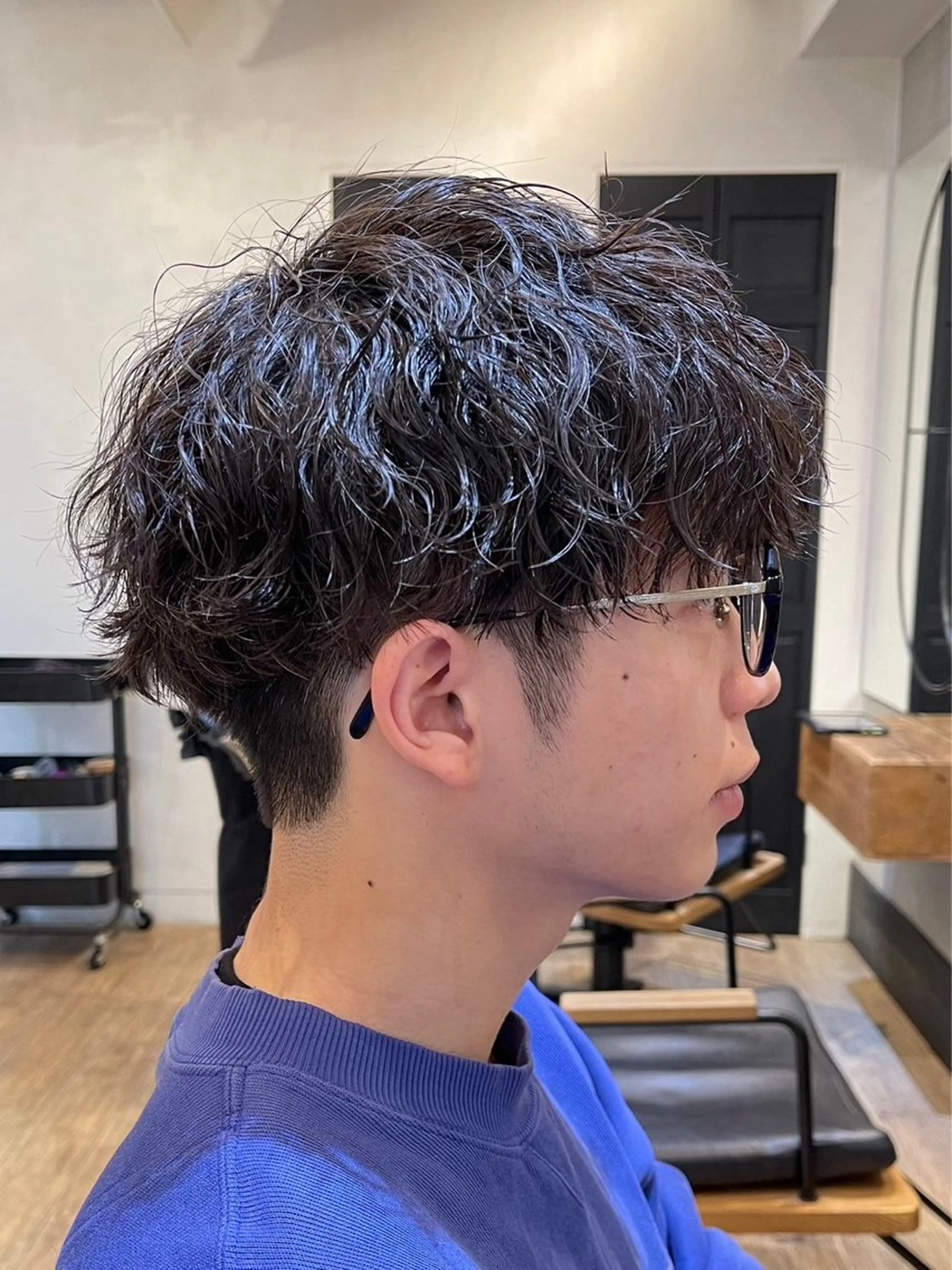 ショート soen所属・⚡メンズパーマフ ェードカットTomyのヘアスタイル