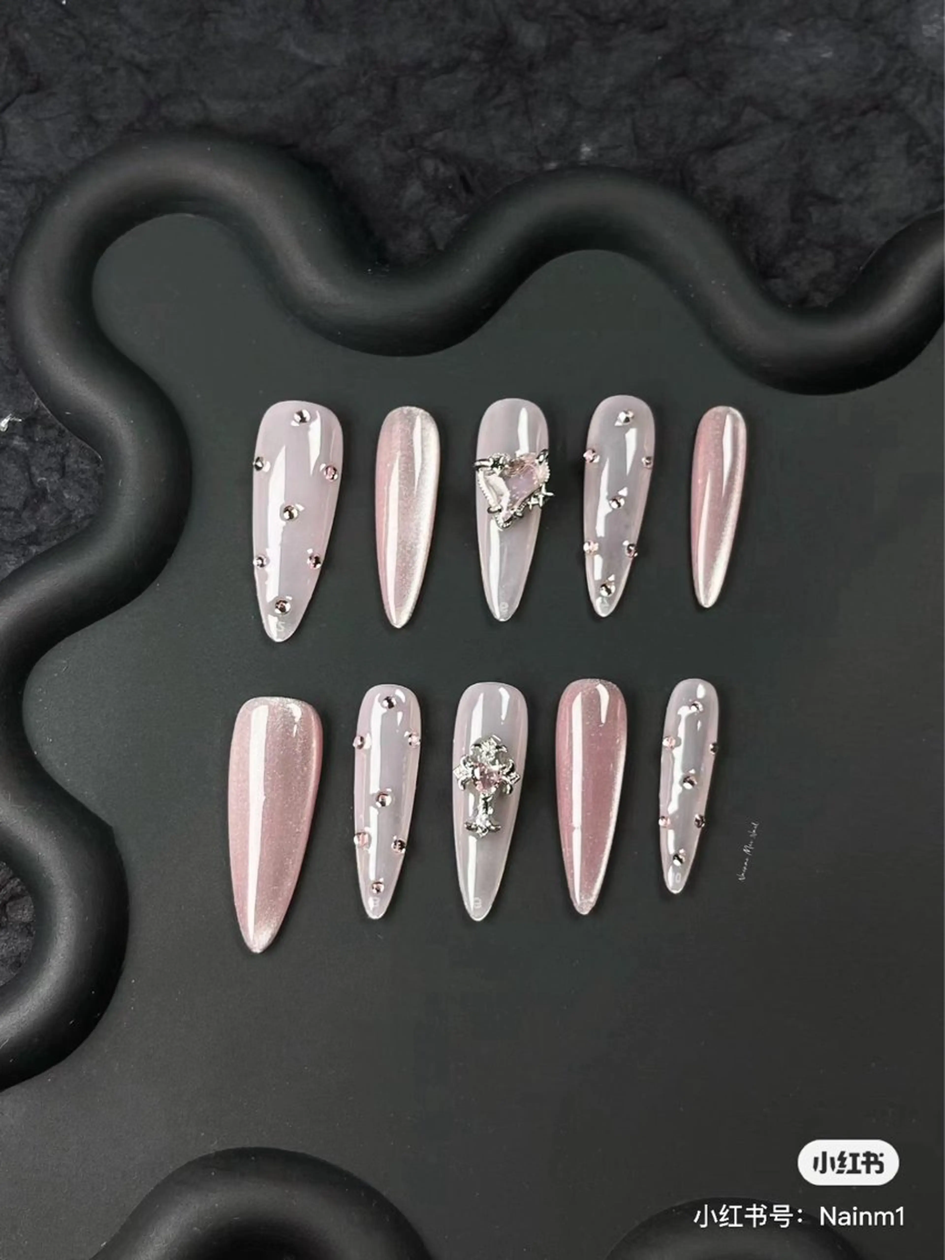 ネイル ☁️Yun nail Rin☁️のネイルデザイン