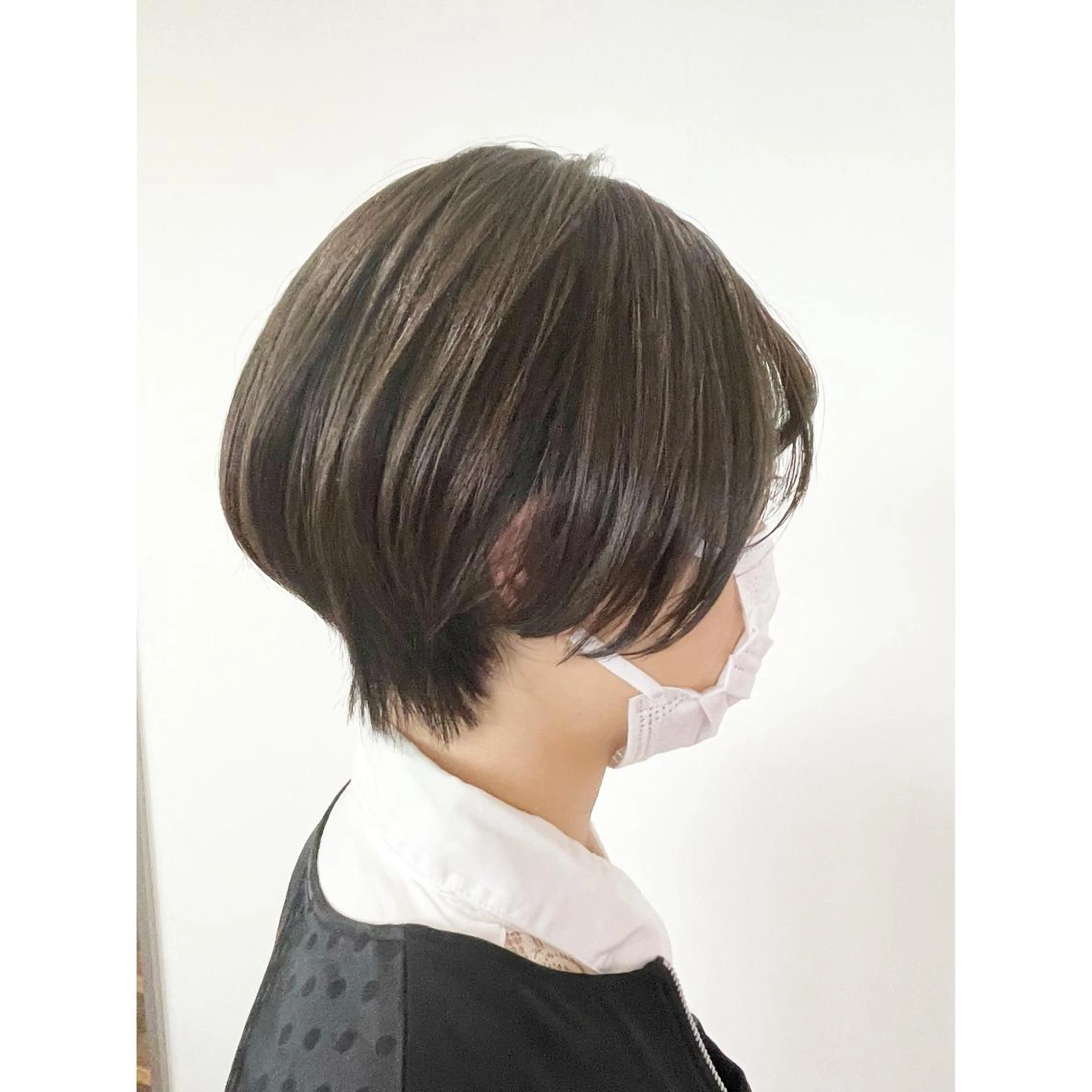 ショート カラー ショートボブ 透明感カラー グレージュ ボブ くびれヘア カット 佐藤 美紅のヘアスタイル