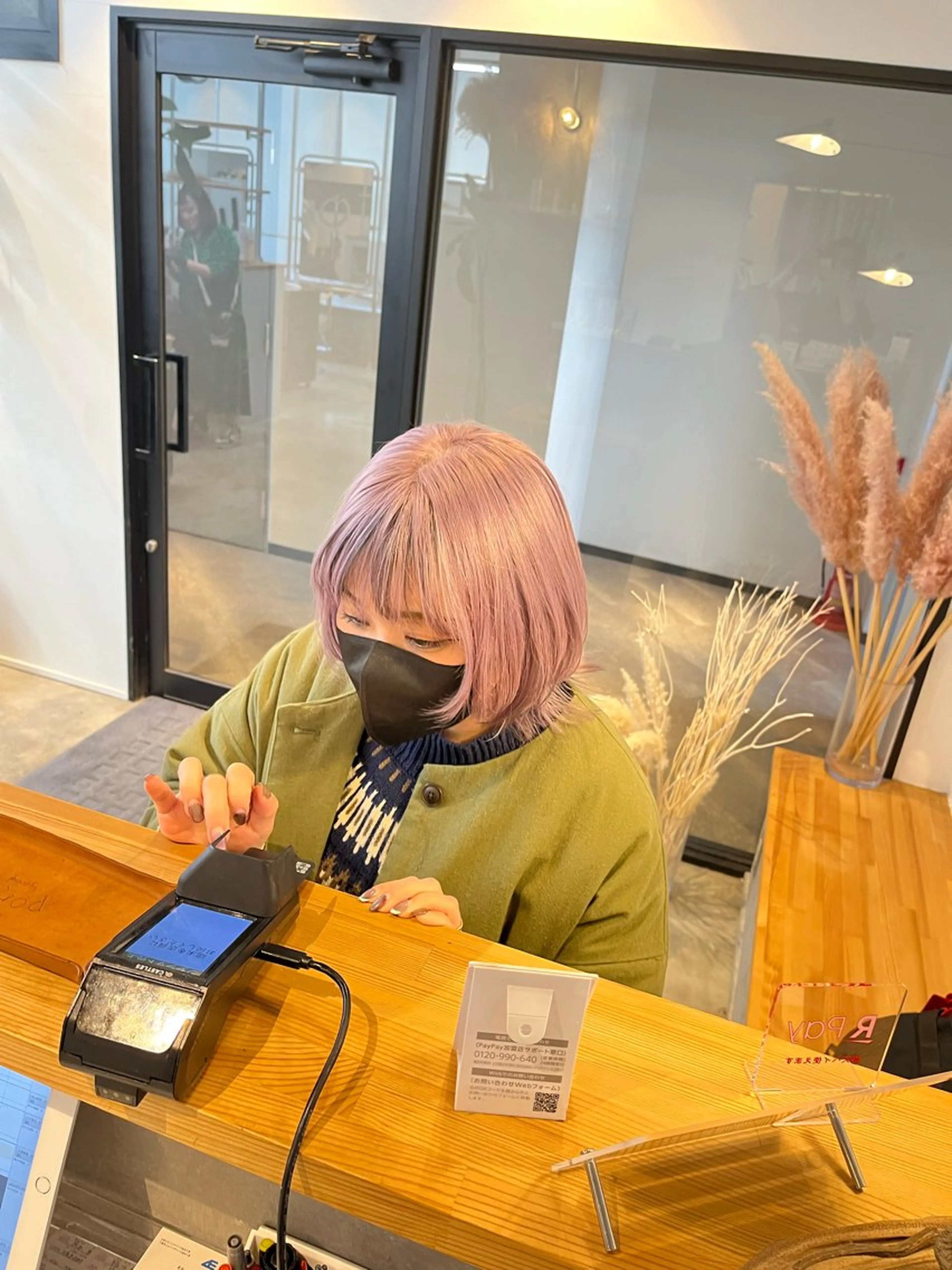 ショート カラー ヘアカラー トリートメント ハイトーンカラ ー/小川のヘアスタイル