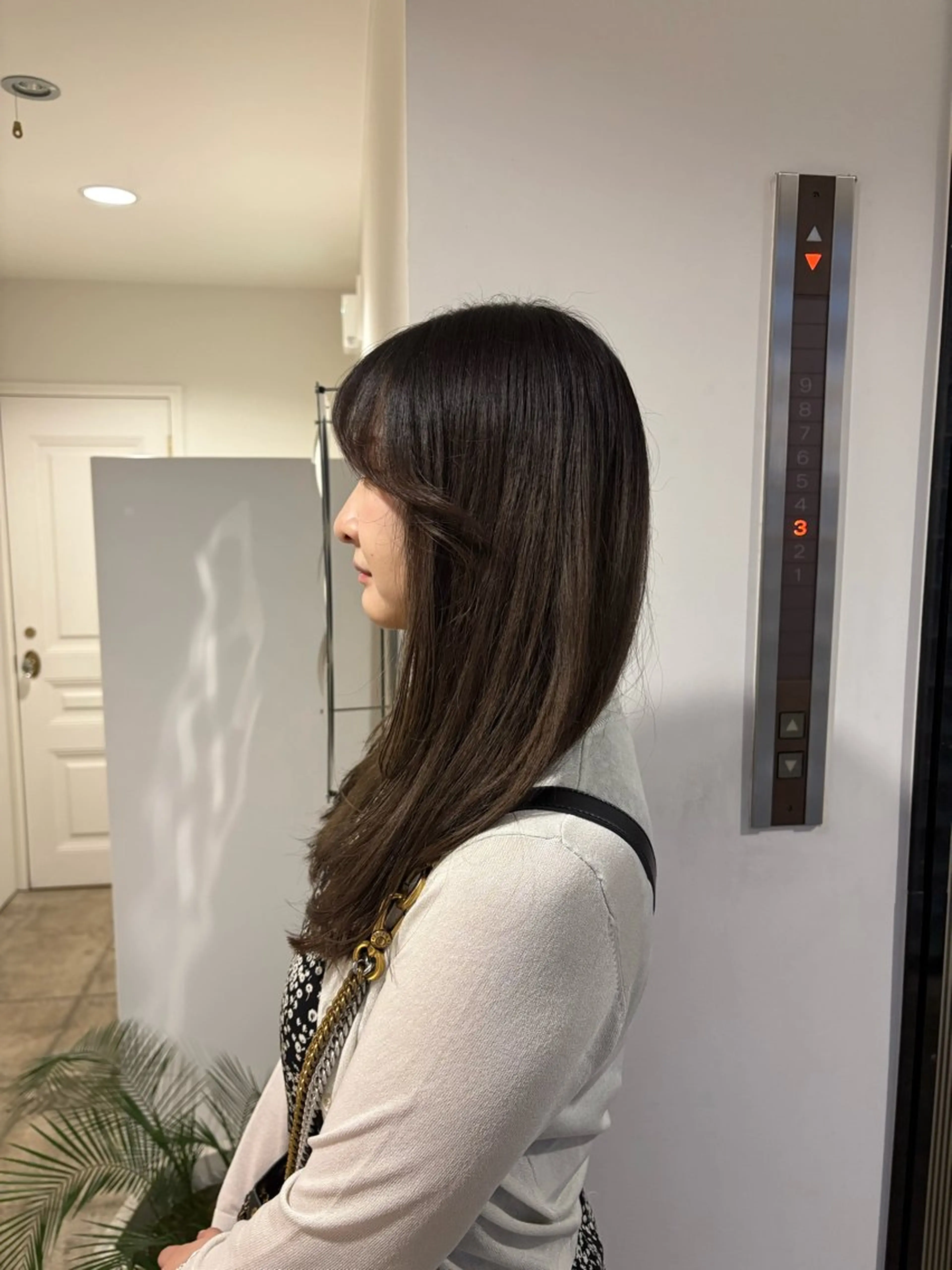 セミロング 大阪/梅田 ヨシノヒメカのヘアスタイル