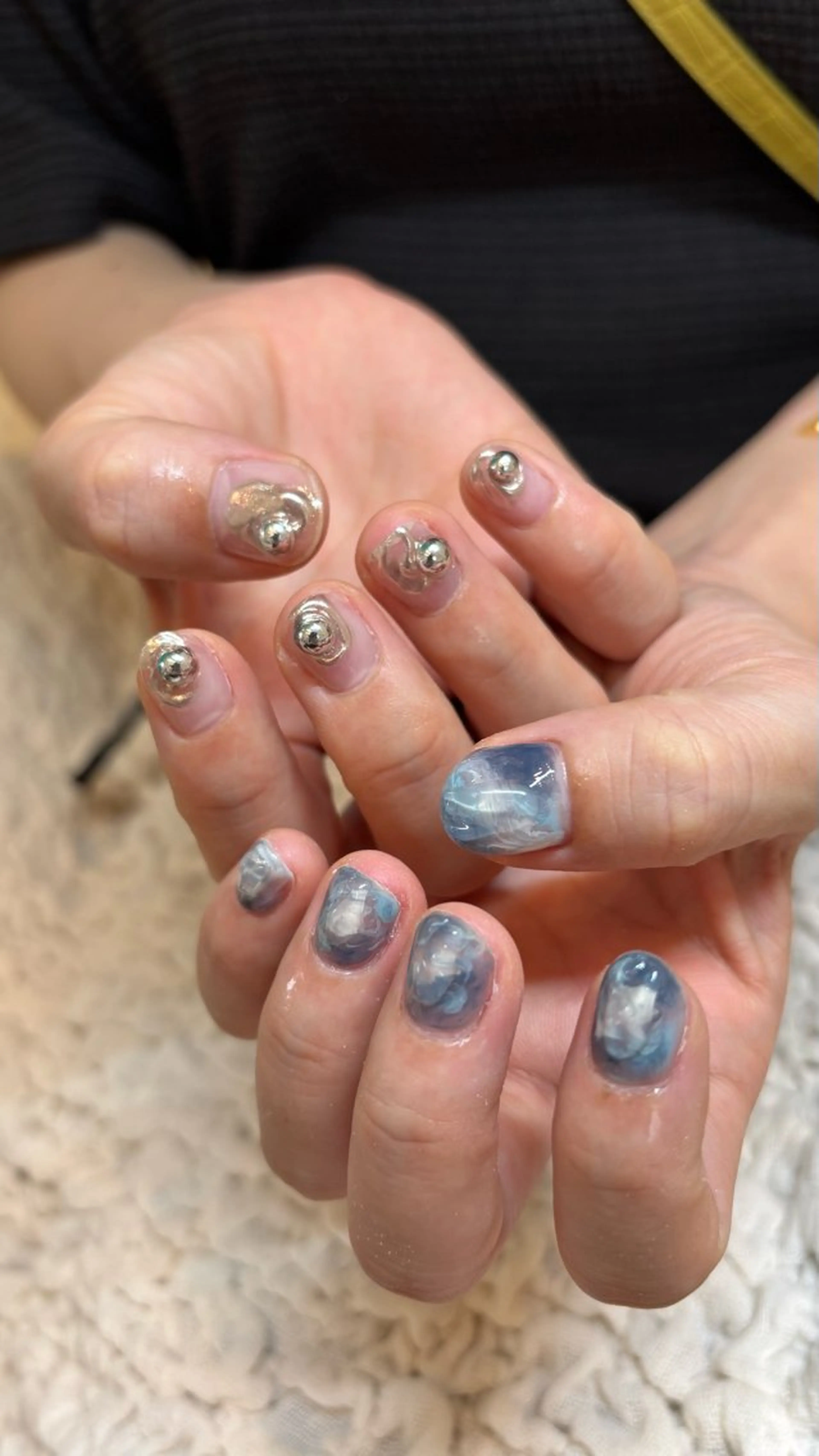 ネイル ニュアンスネイル Lucy's Eyelash & Nail 小倉店所属・t. suzuのネイルデザイン