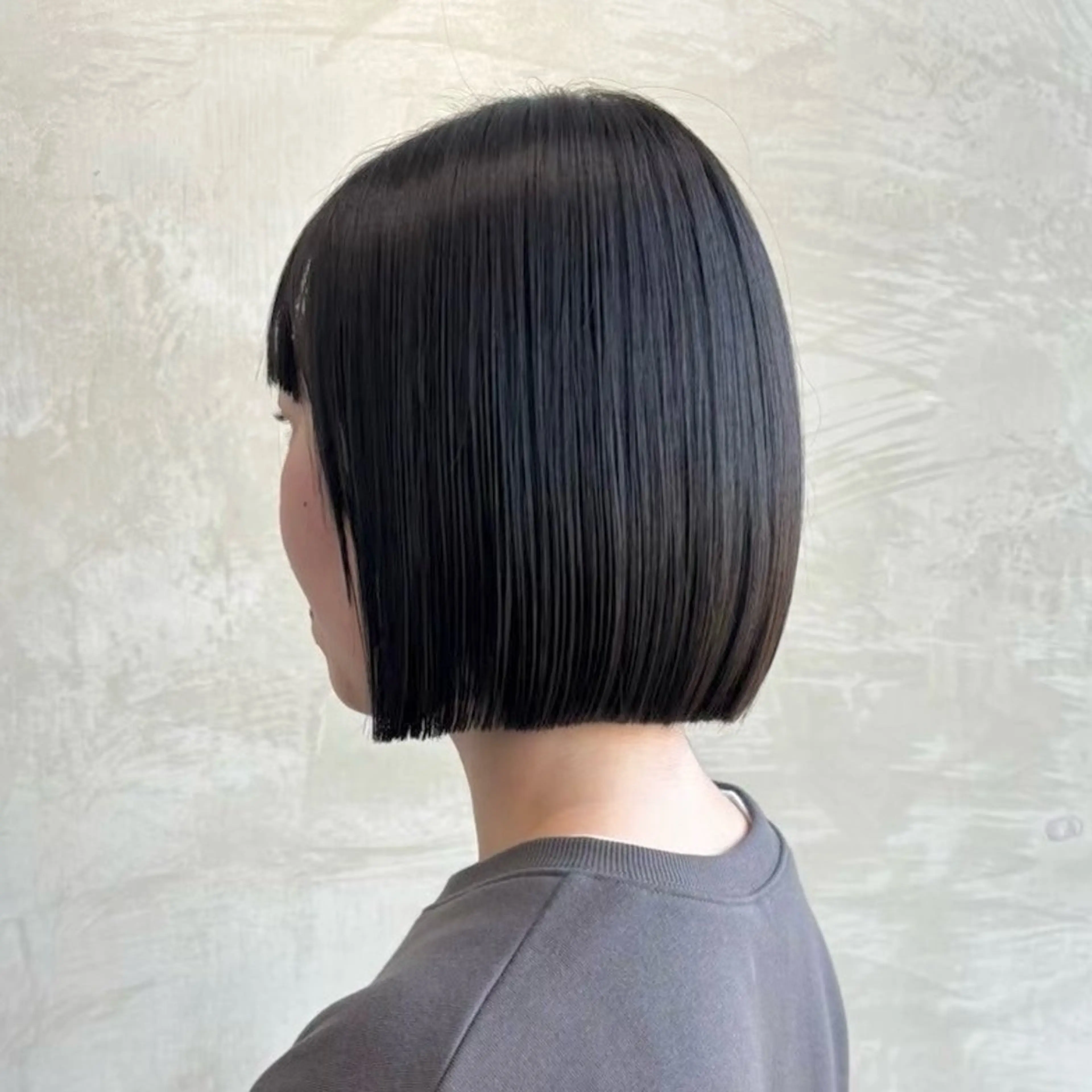 ミディアム カラー 切りっぱなしボブ ボブレイヤー ボブ レイヤーカット カット ヘアカラー トリートメント 渋谷／タッセルボブ ／顔周り/加邊凌也のヘアスタイル