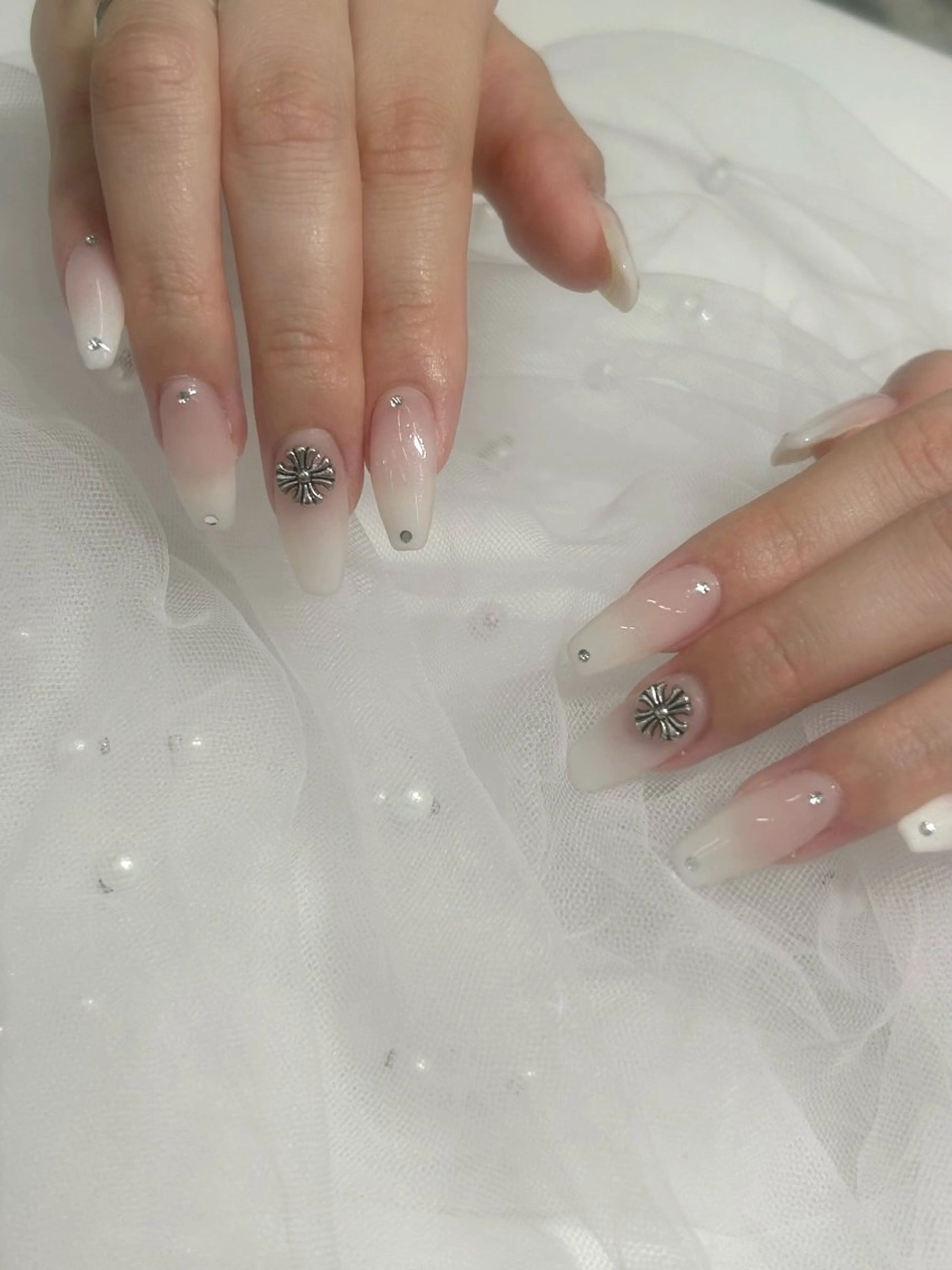 ネイル ハンドネイル hinata池袋 🌙WOLTOKYOのネイルデザイン