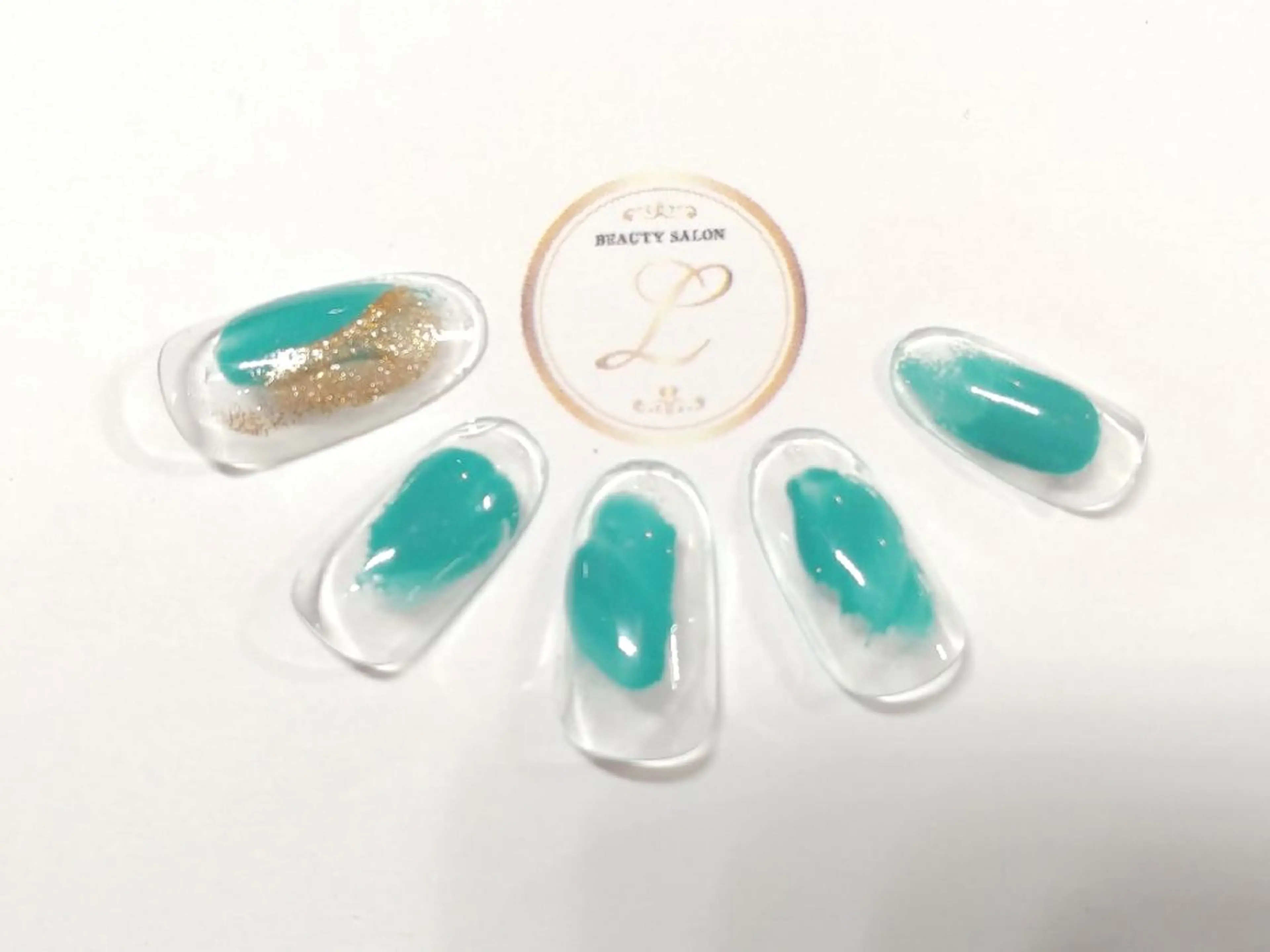 ネイル アートネイル nail salon lux所属・ネイリスト yukaのネイルデザイン