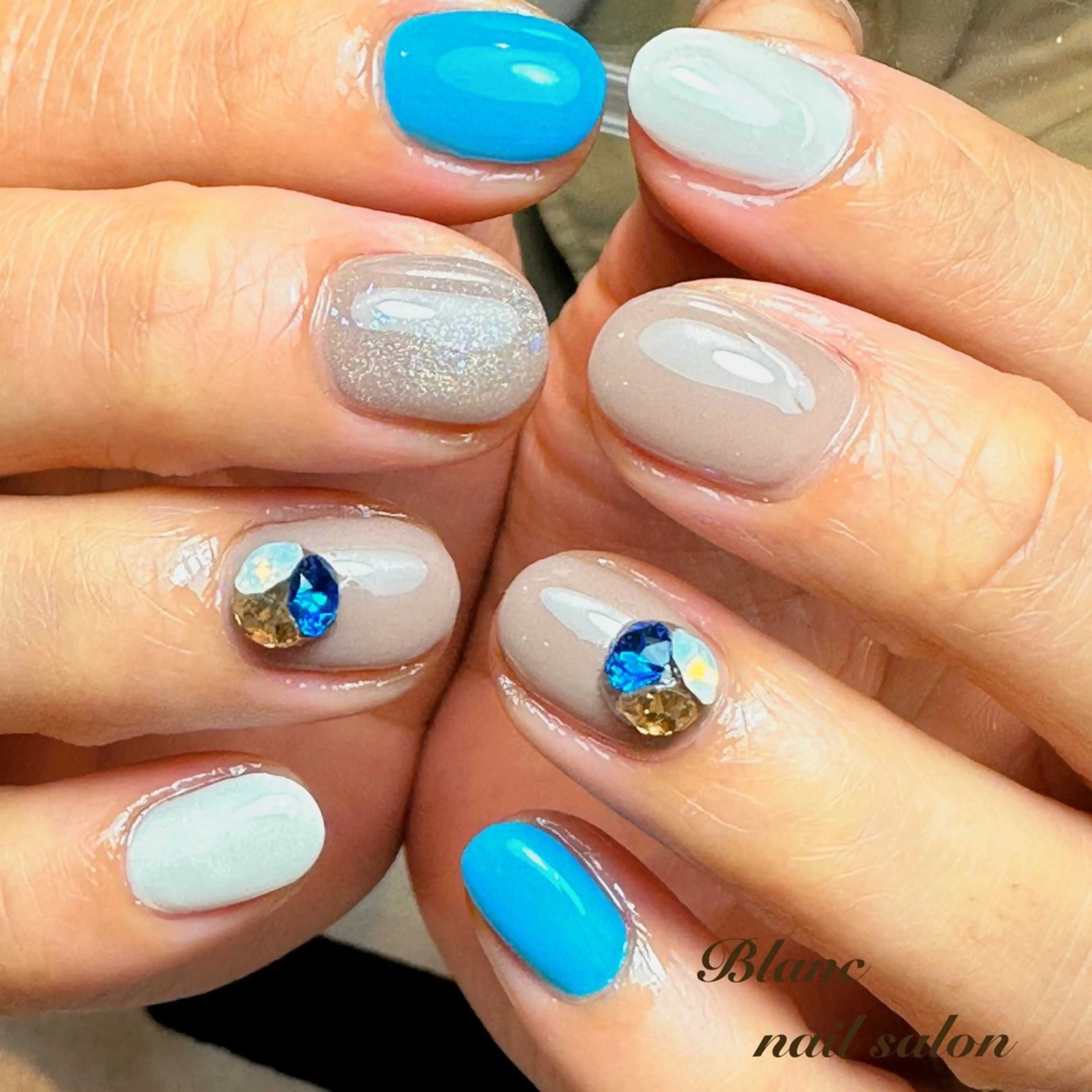 ショート Blanc ブランのネイルデザイン