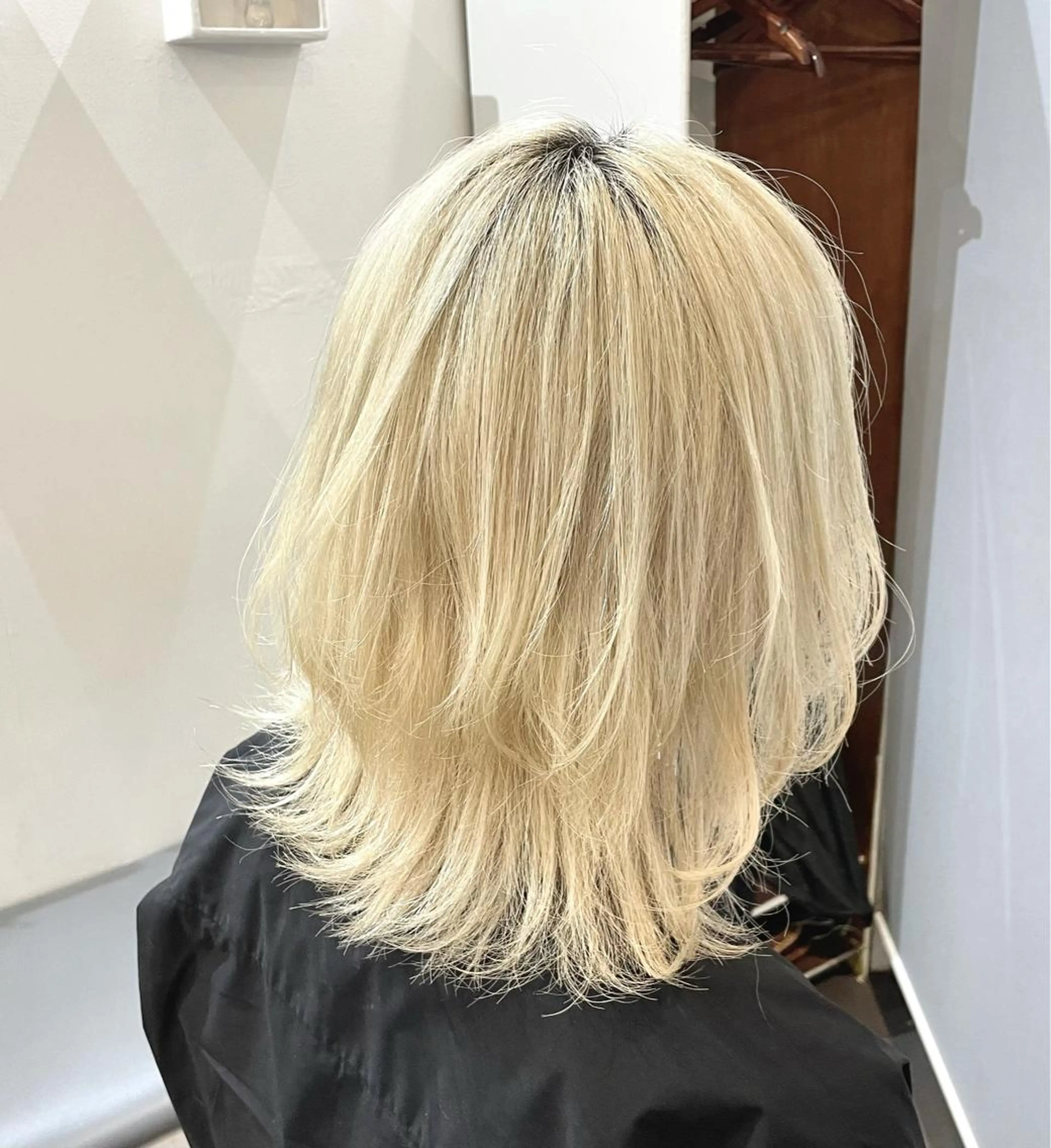 セミロング カラー ブロンド ピンクカラー ホワイトブロンド 外国人風カラー MVALLEY所属・韓国ヘア/ 古川のヘアスタイル