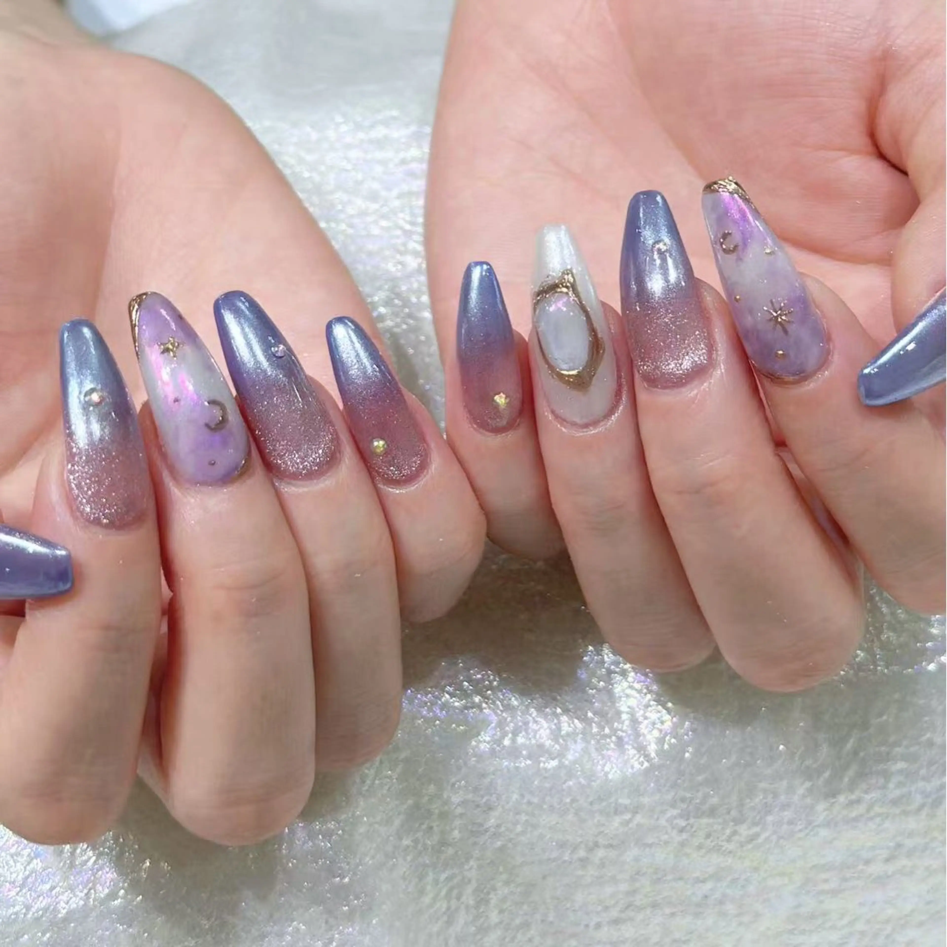 ネイル ハンドネイル Queens ひなのネイルデザイン