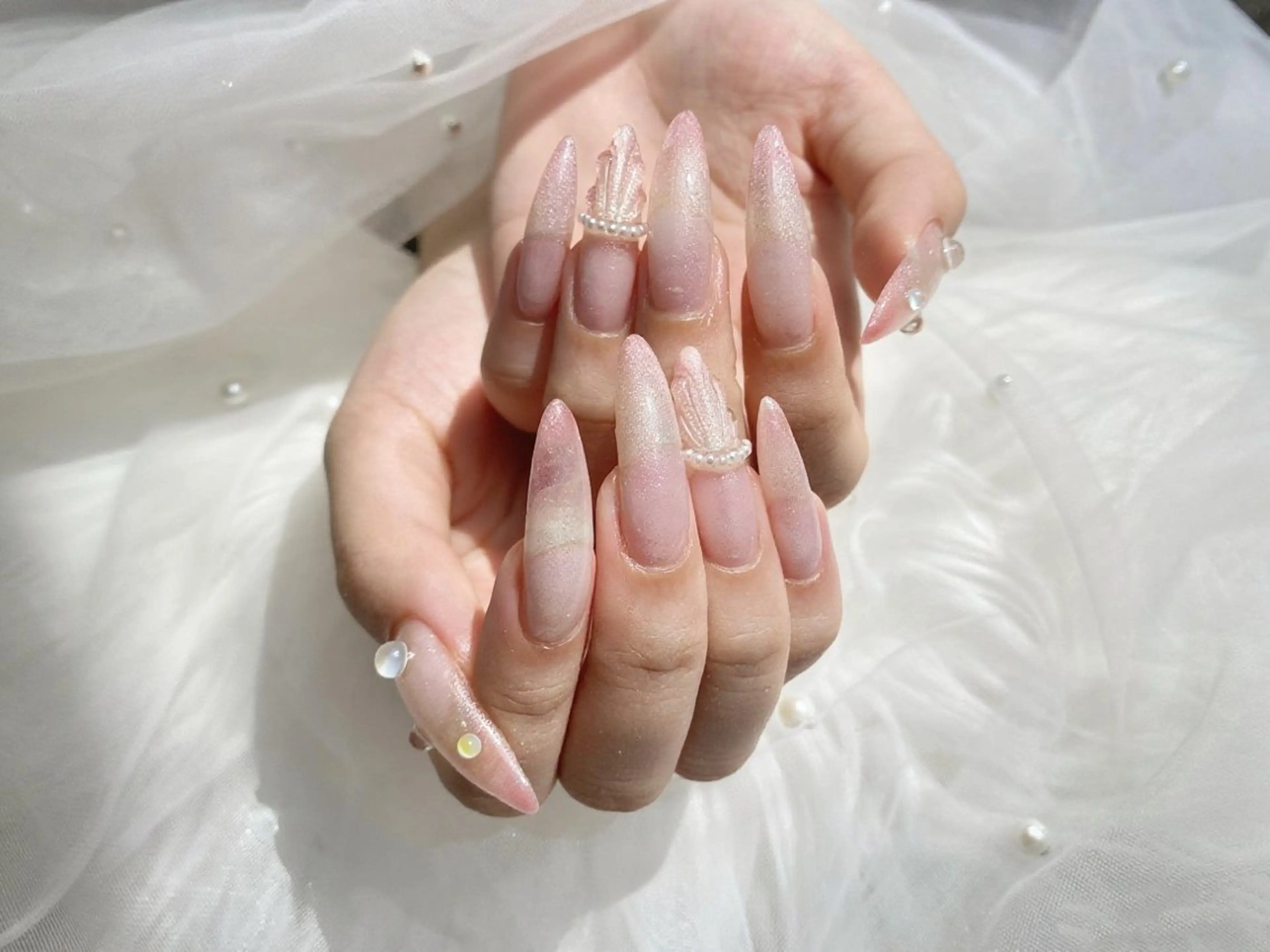 ネイル 🌈 Laule'aのネイルデザイン